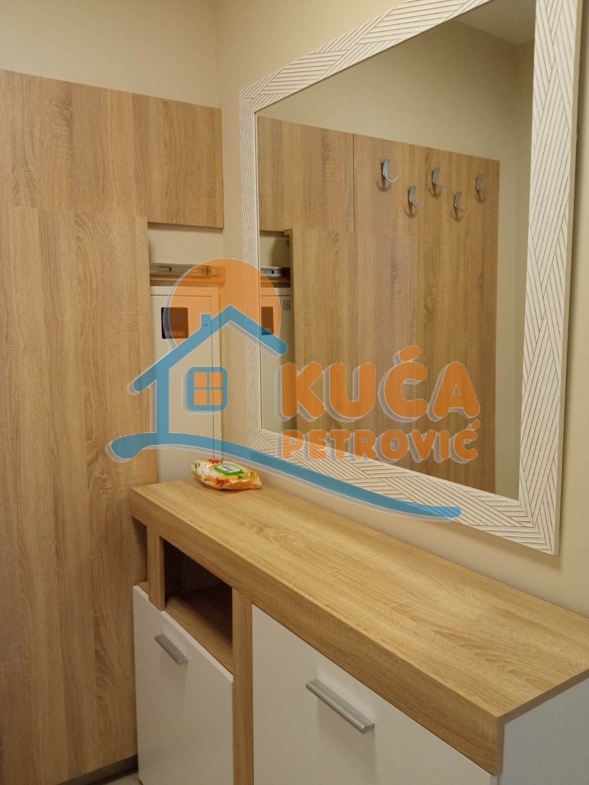 Trosoban stan, 86 m2, Čair, Tome Rosandića ID: i-014019 26