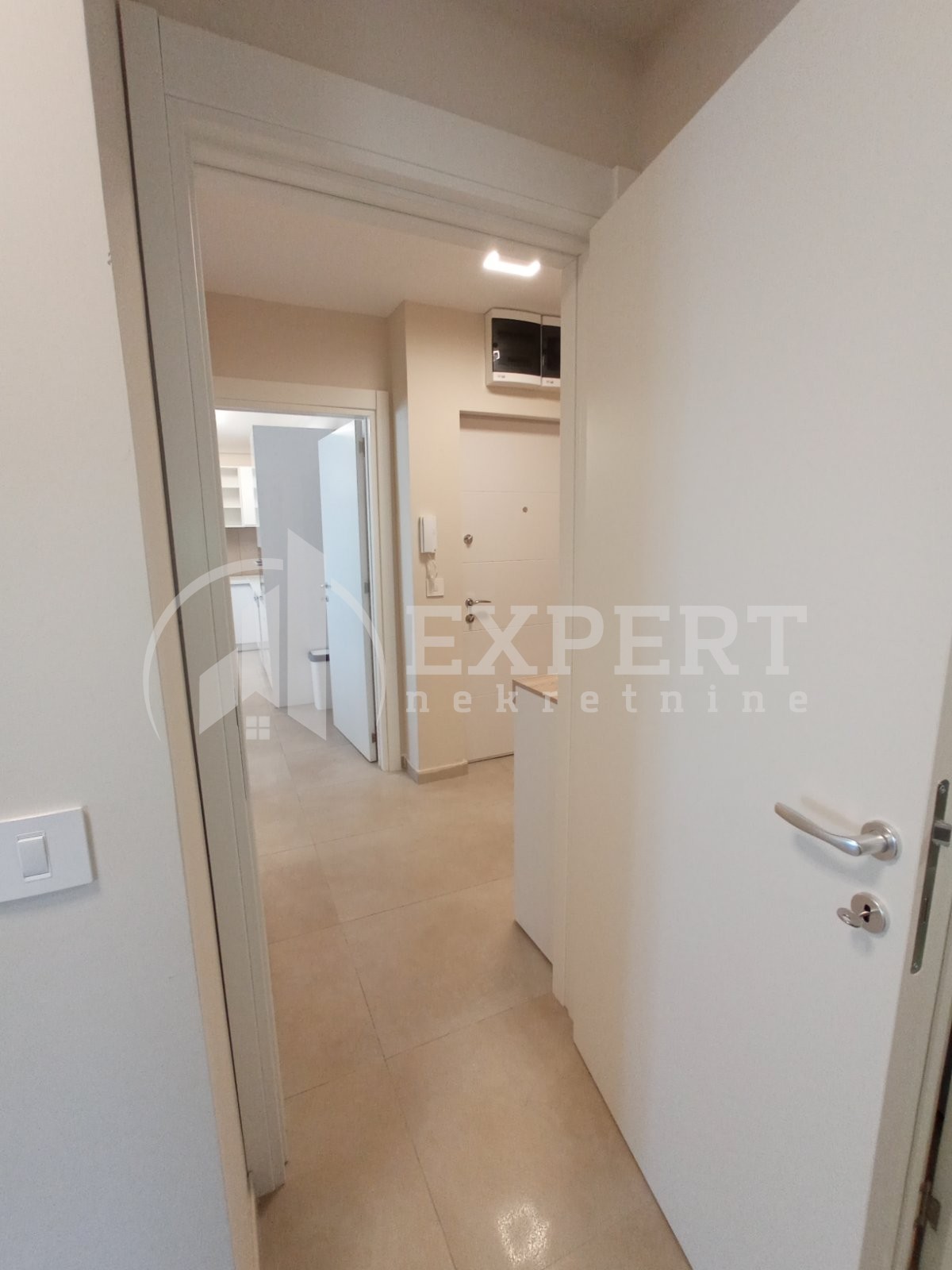 Trosoban stan, 86 m2, Čair, Tome Rosandića ID: i-014019 25