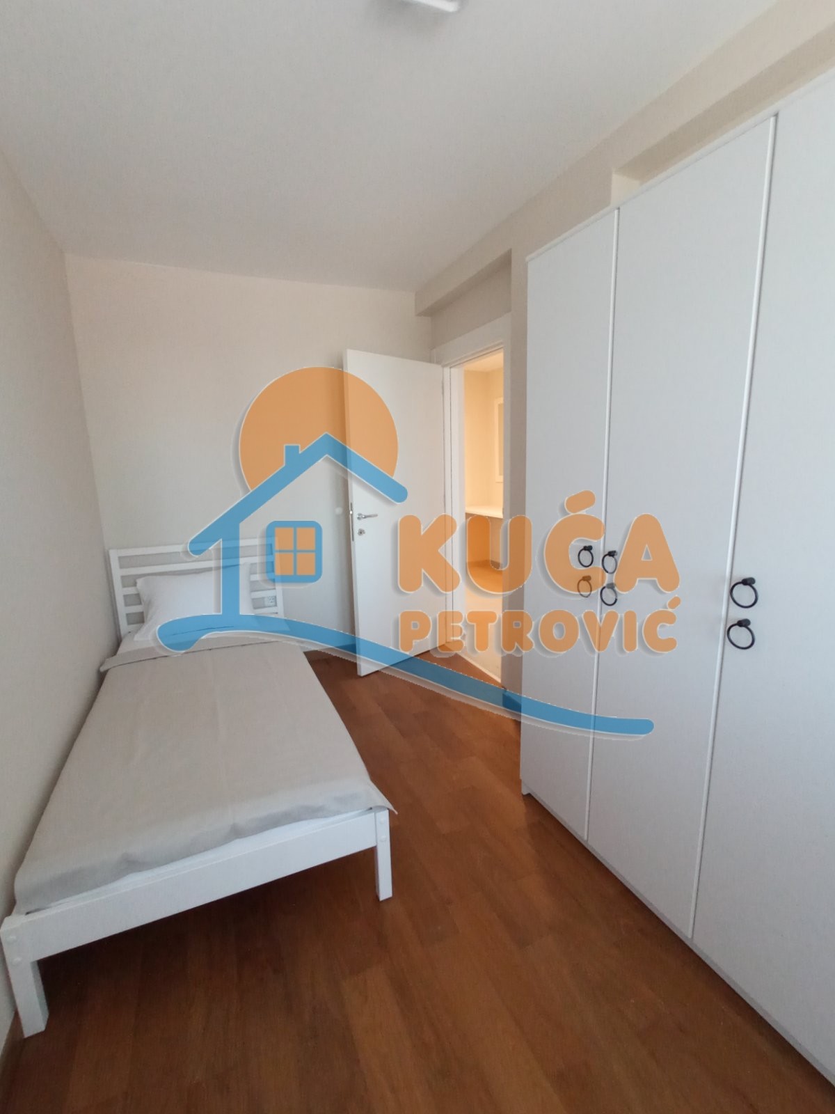 Trosoban stan, 86 m2, Čair, Tome Rosandića ID: i-014019 10