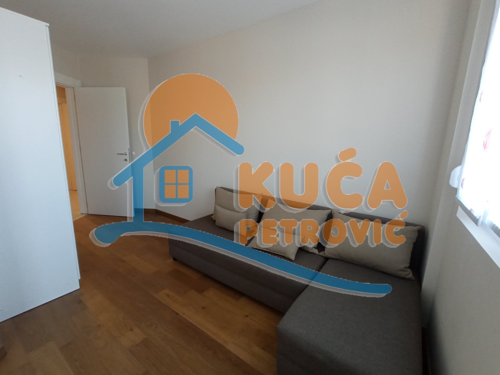 Trosoban stan, 86 m2, Čair, Tome Rosandića ID: i-014019 12