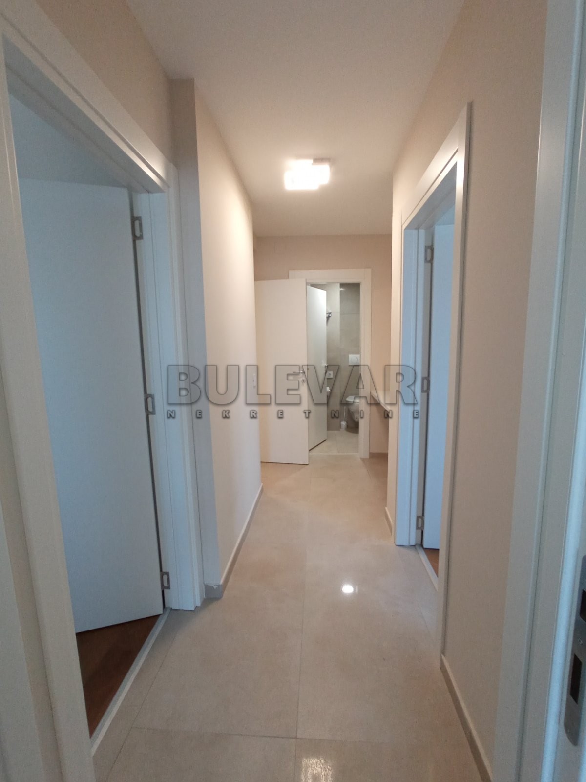 Trosoban stan, 86 m2, Čair, Tome Rosandića ID: i-014019 24