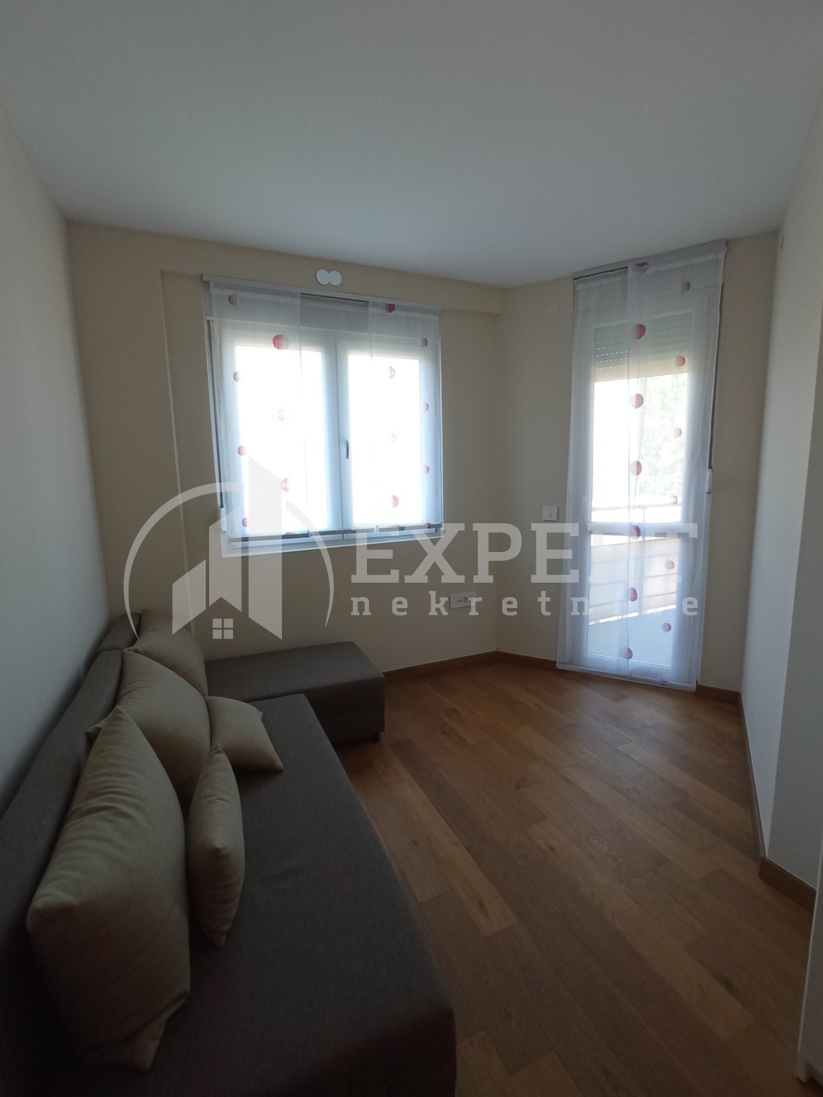 Trosoban stan, 86 m2, Čair, Tome Rosandića ID: i-014019 13