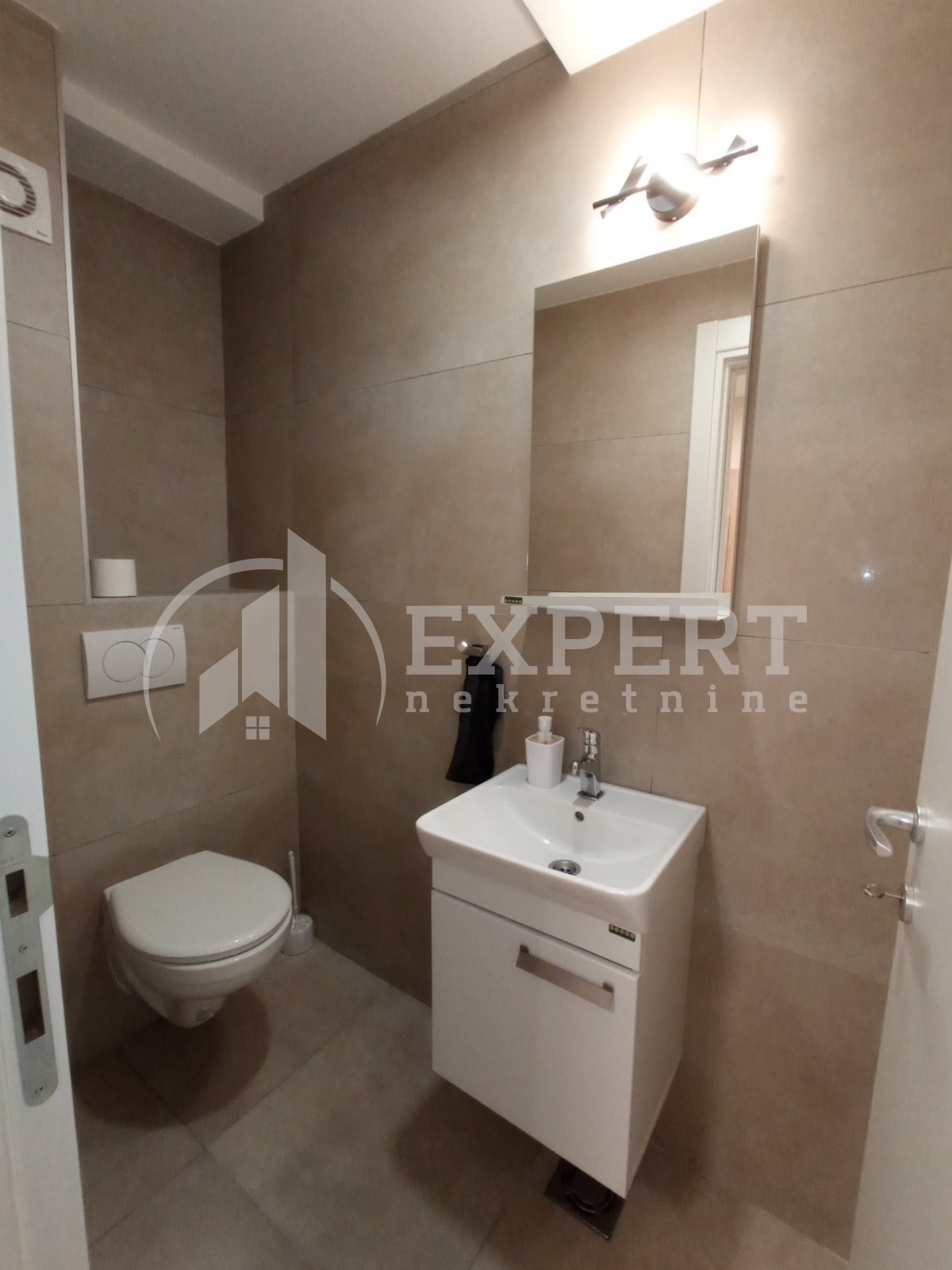 Trosoban stan, 86 m2, Čair, Tome Rosandića ID: i-014019 17