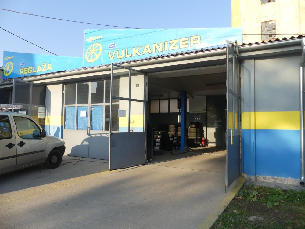 Hit ponuda, poslovni prostor u centru, Jagodina 23