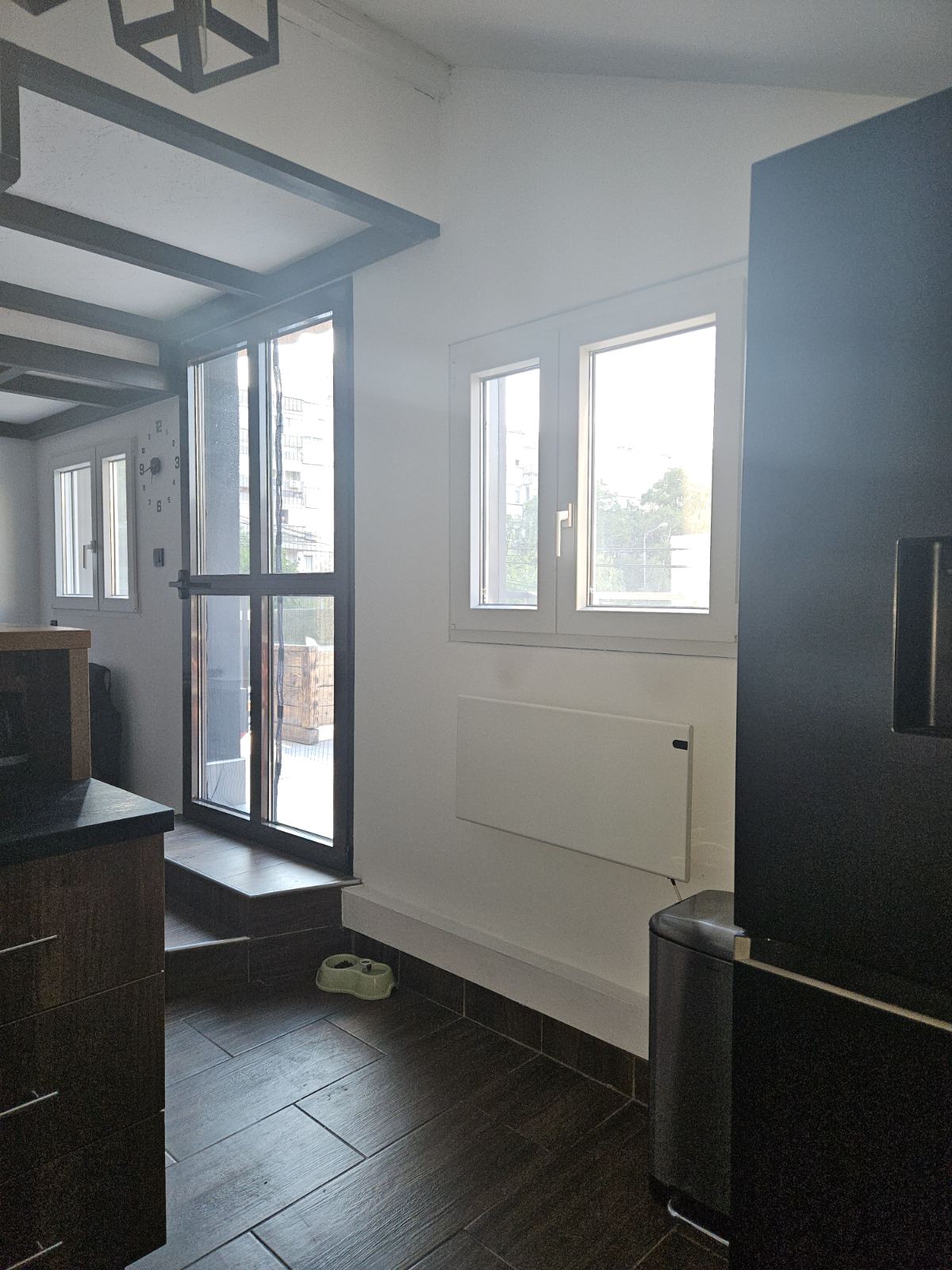 Stan sa velikom terasom  65 m2  Prvomajska Zemun 4