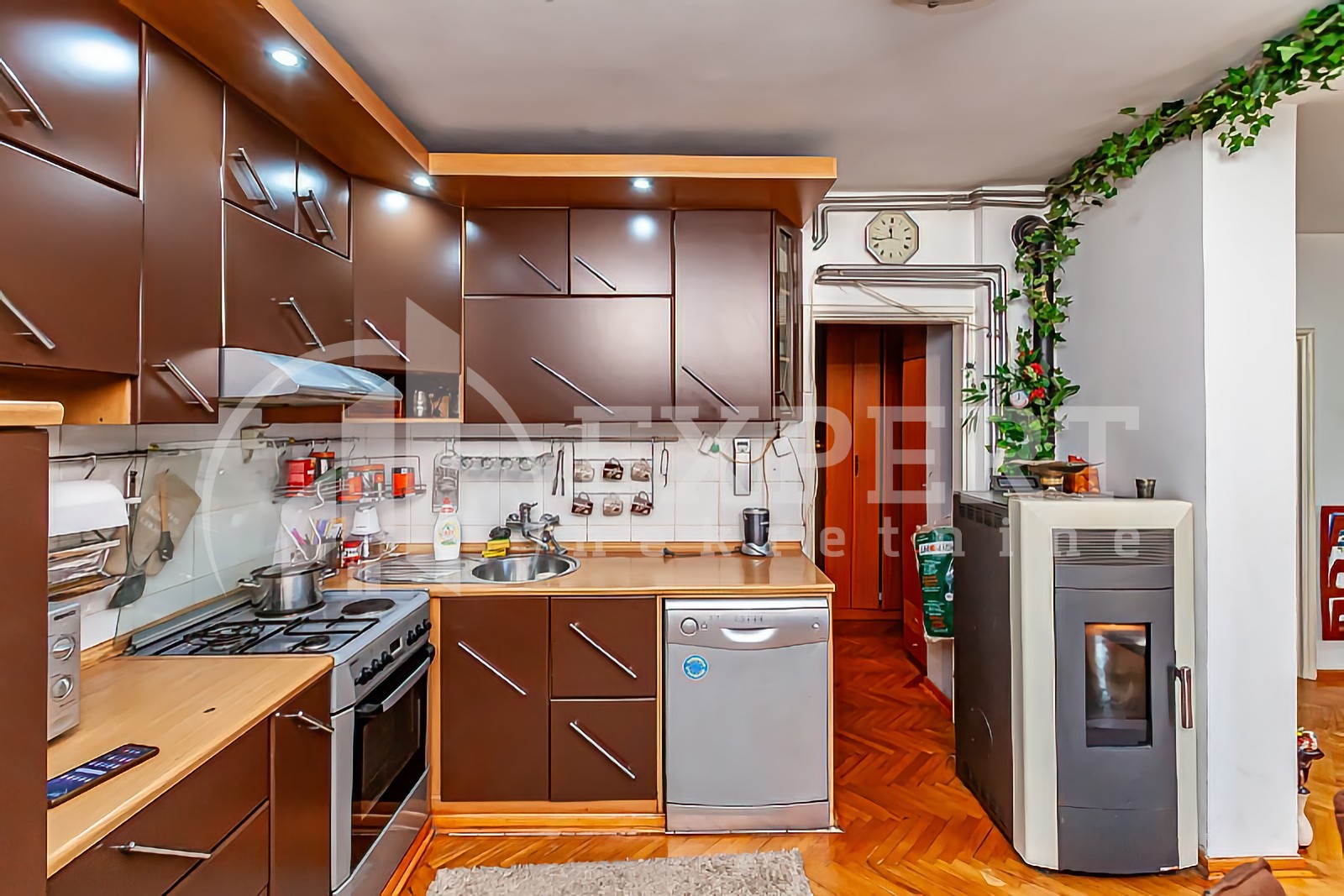 četvorosoban stan, 71 m2, Crveni Pevac, Dragiše Cvetkovića ID: p-014044 8