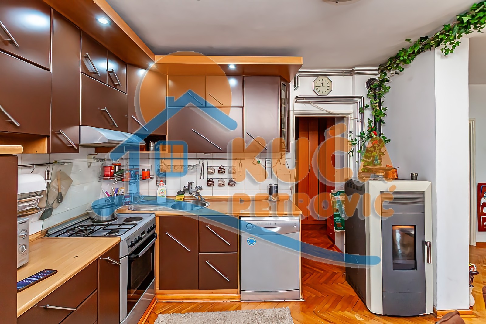 četvorosoban stan, 71 m2, Crveni Pevac, Dragiše Cvetkovića ID: p-014044 8