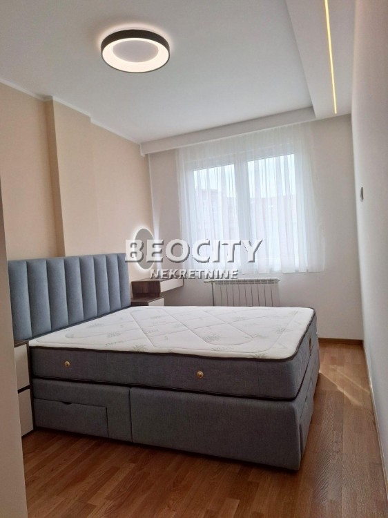 Dvosoban stan, 50 m2, Somborski bulevar, Neimarova ID: 118494 9