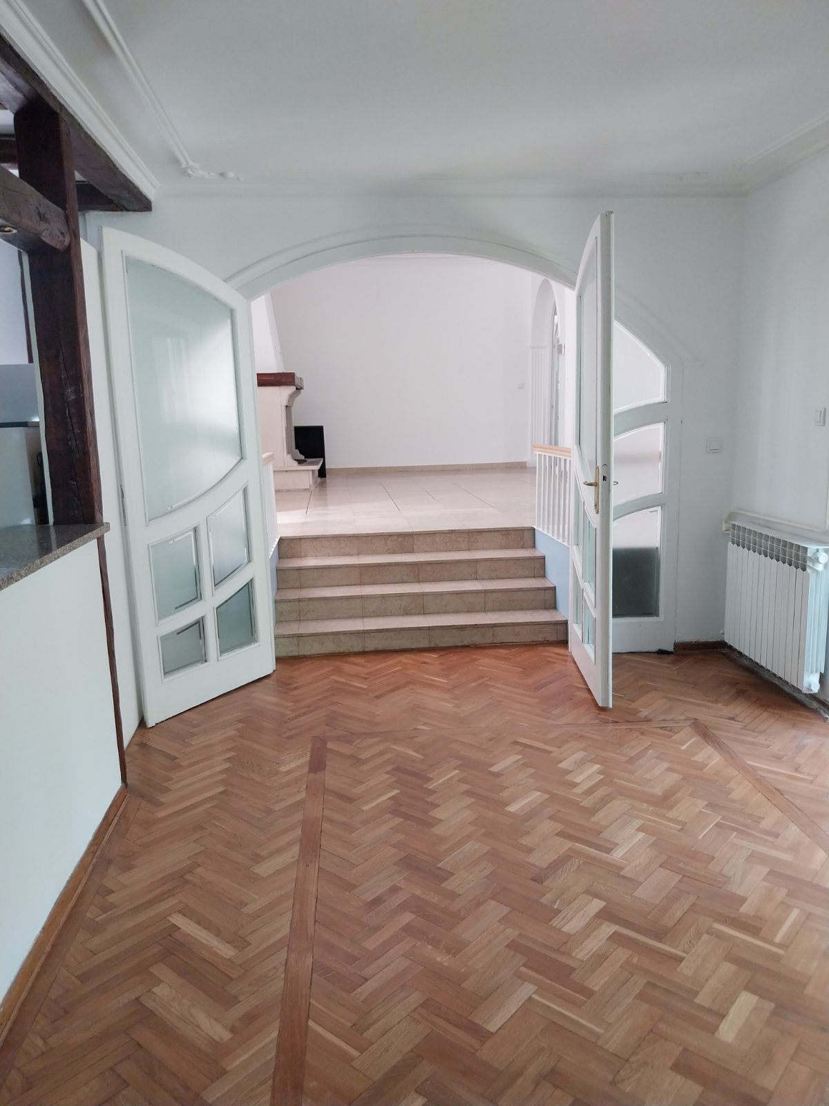 Luksuzan sedmosoban dupleks sa vrtom   Neimar  Beograd 6