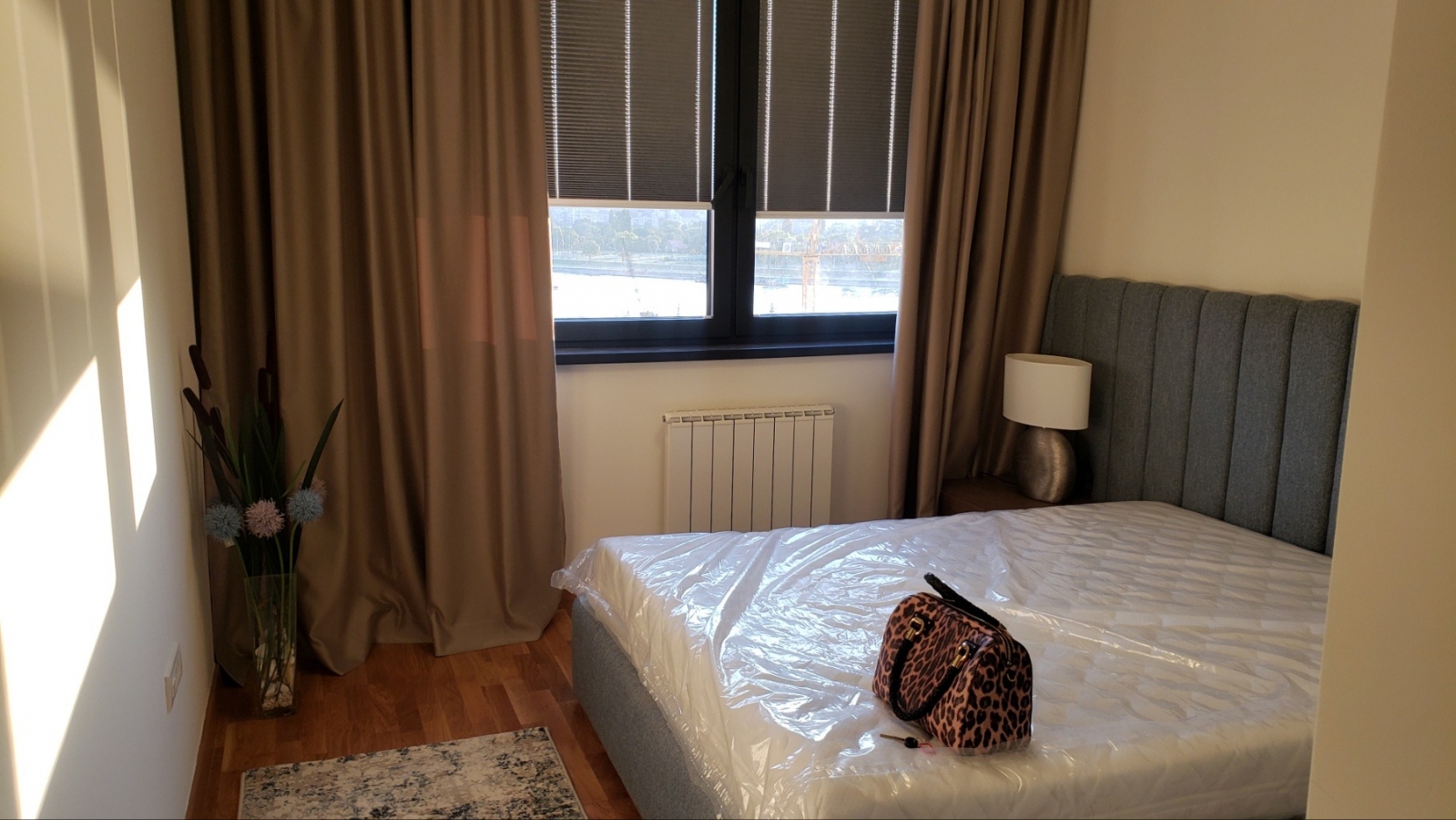 Izdavanje stanova Beograd na vodi Trosoban stan  garaza 4