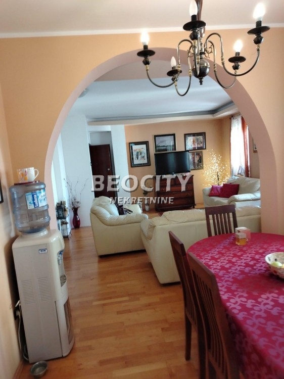 Jednosoban stan, 49 m2, Grbavica, Kolo srpskih sestara ID: 118655 2