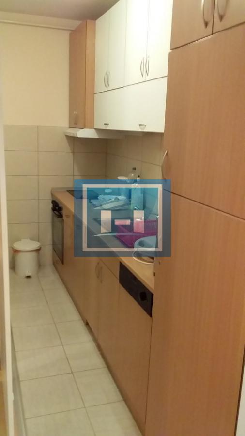 Odlična prilika! Stan u novijoj zgradi sa liftom, terasom i parkingom 3