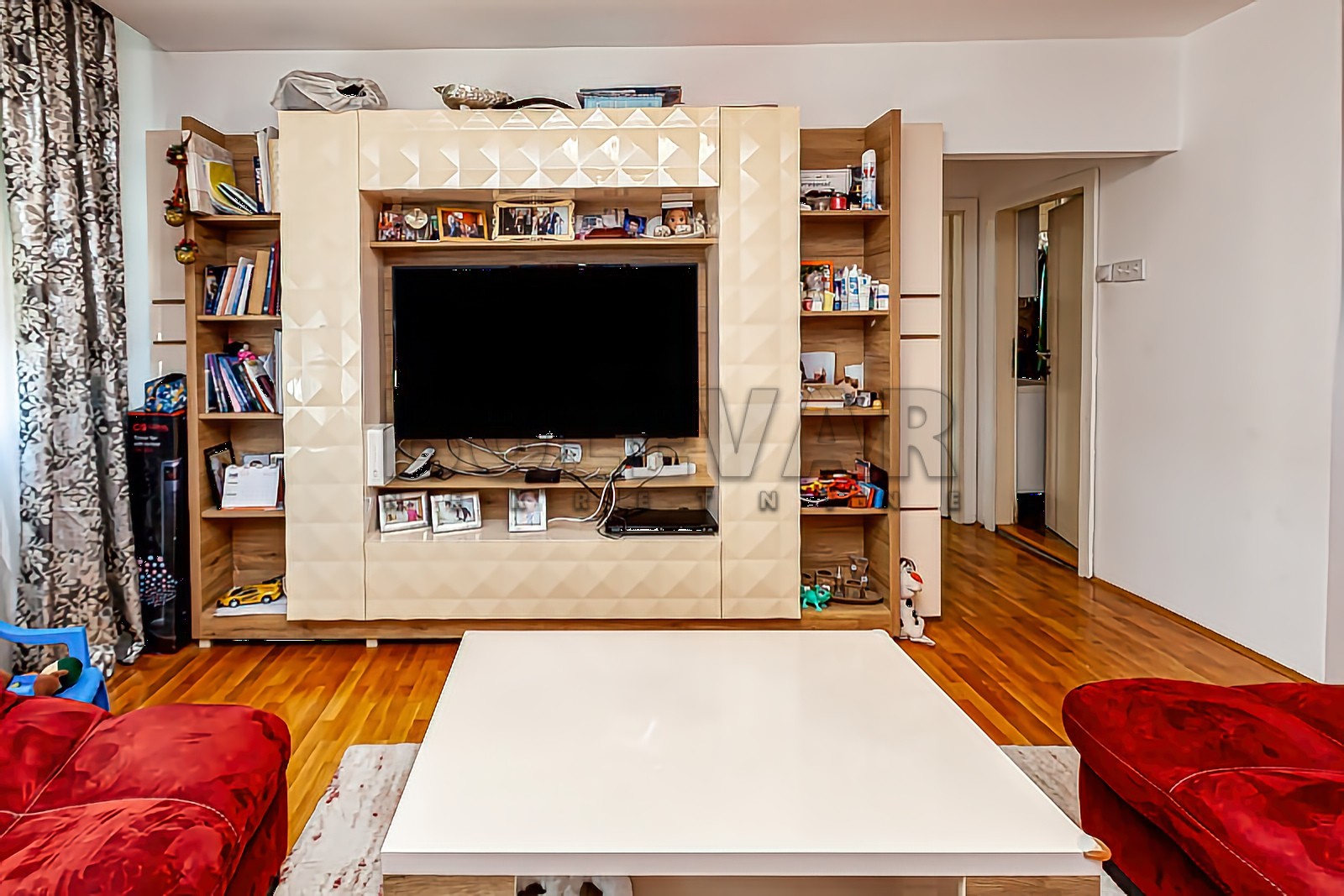 Trosoban stan, 83 m2, Centar, Generala Milojka Lešjanina ID: p-014048 10