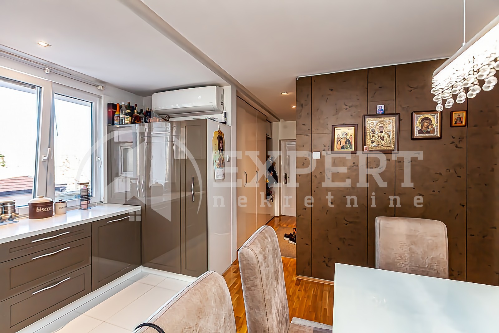 Trosoban stan, 83 m2, Centar, Generala Milojka Lešjanina ID: p-014048 16