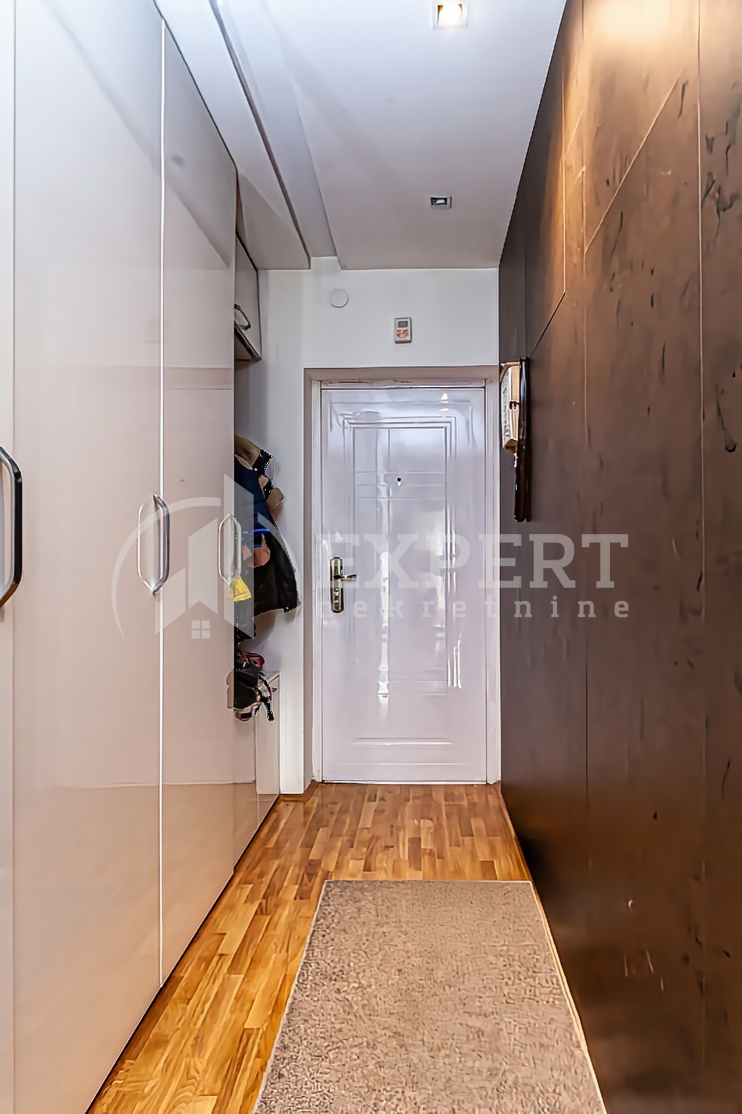 Trosoban stan, 83 m2, Centar, Generala Milojka Lešjanina ID: p-014048 17