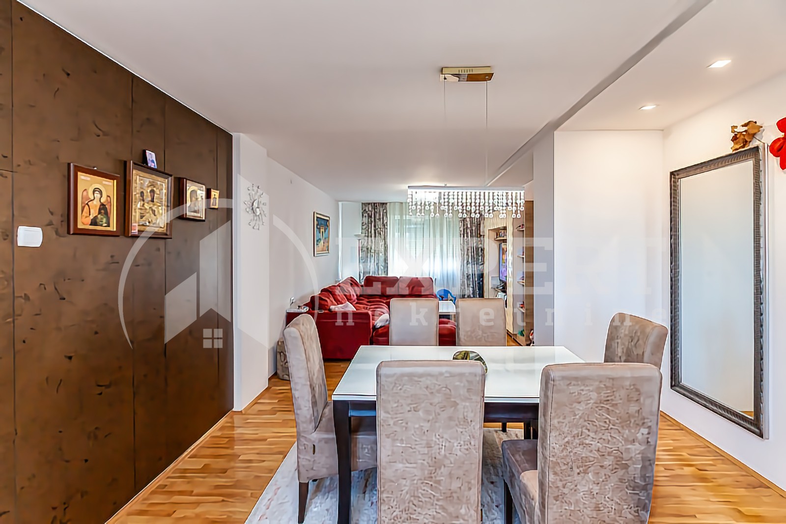 Trosoban stan, 83 m2, Centar, Generala Milojka Lešjanina ID: p-014048 9