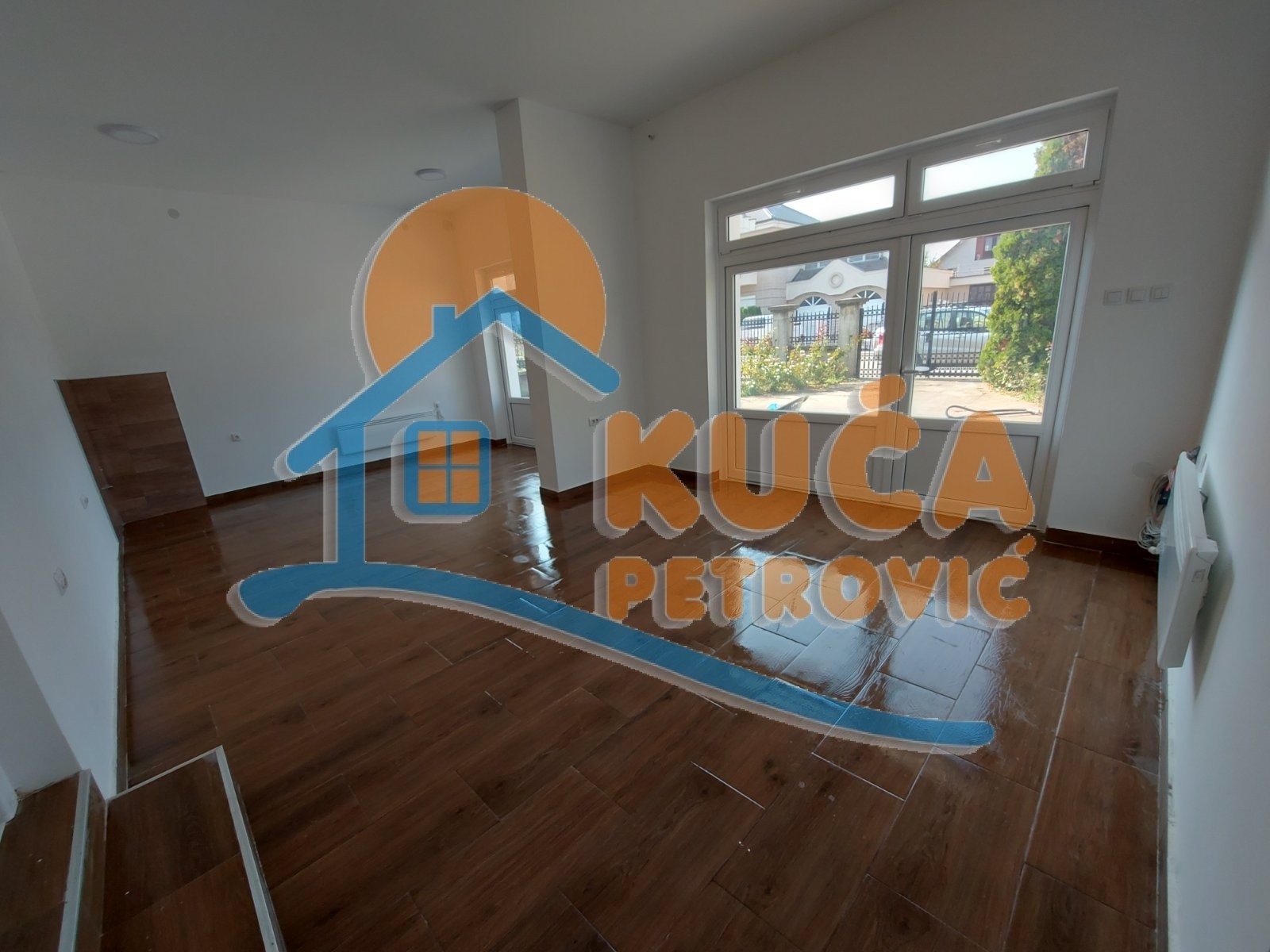 četvorosoban stan, 104 m2, Brzi Brod, Brzi Brod ID: i-014053 1