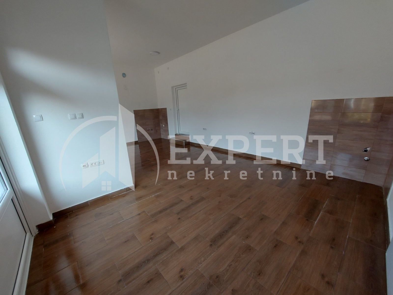 četvorosoban stan, 104 m2, Brzi Brod, Brzi Brod ID: i-014053 3