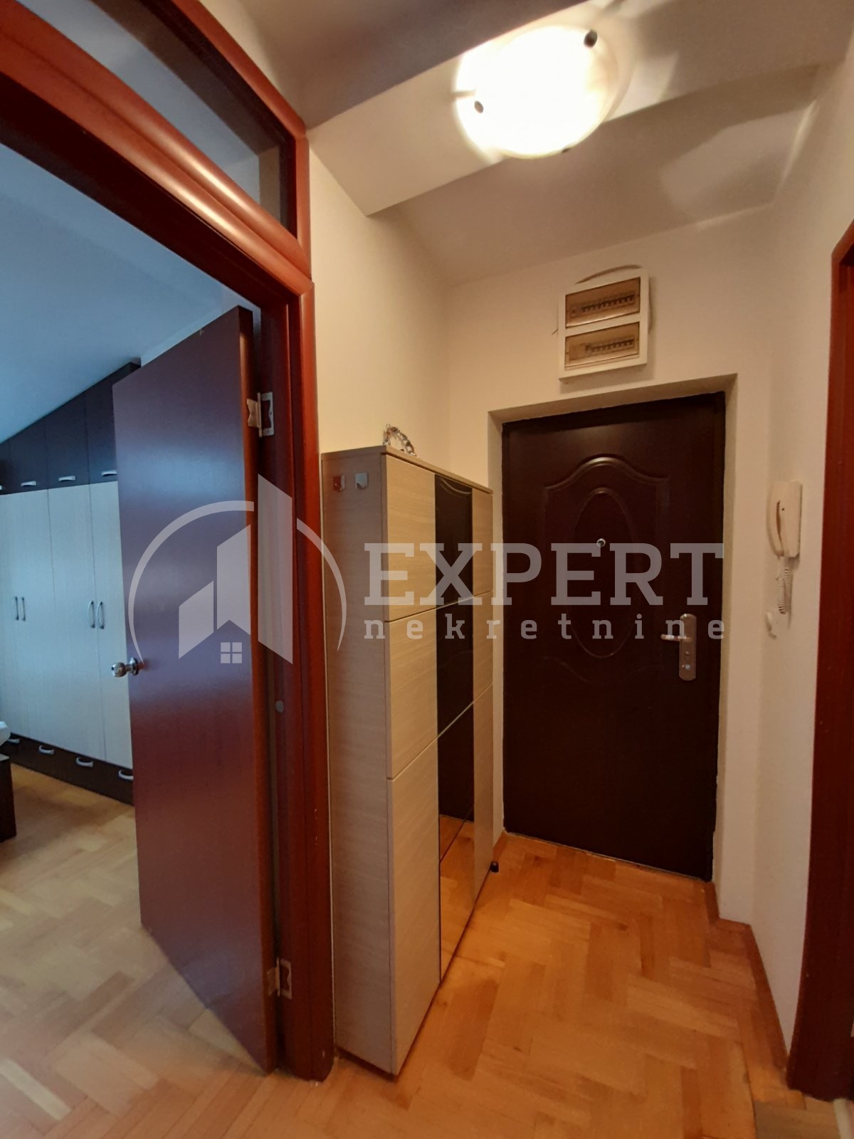 Jednosoban stan, 44 m2, Medijana, Trg kralja Aleksandra Ujedinitelja ID: i-012399 10