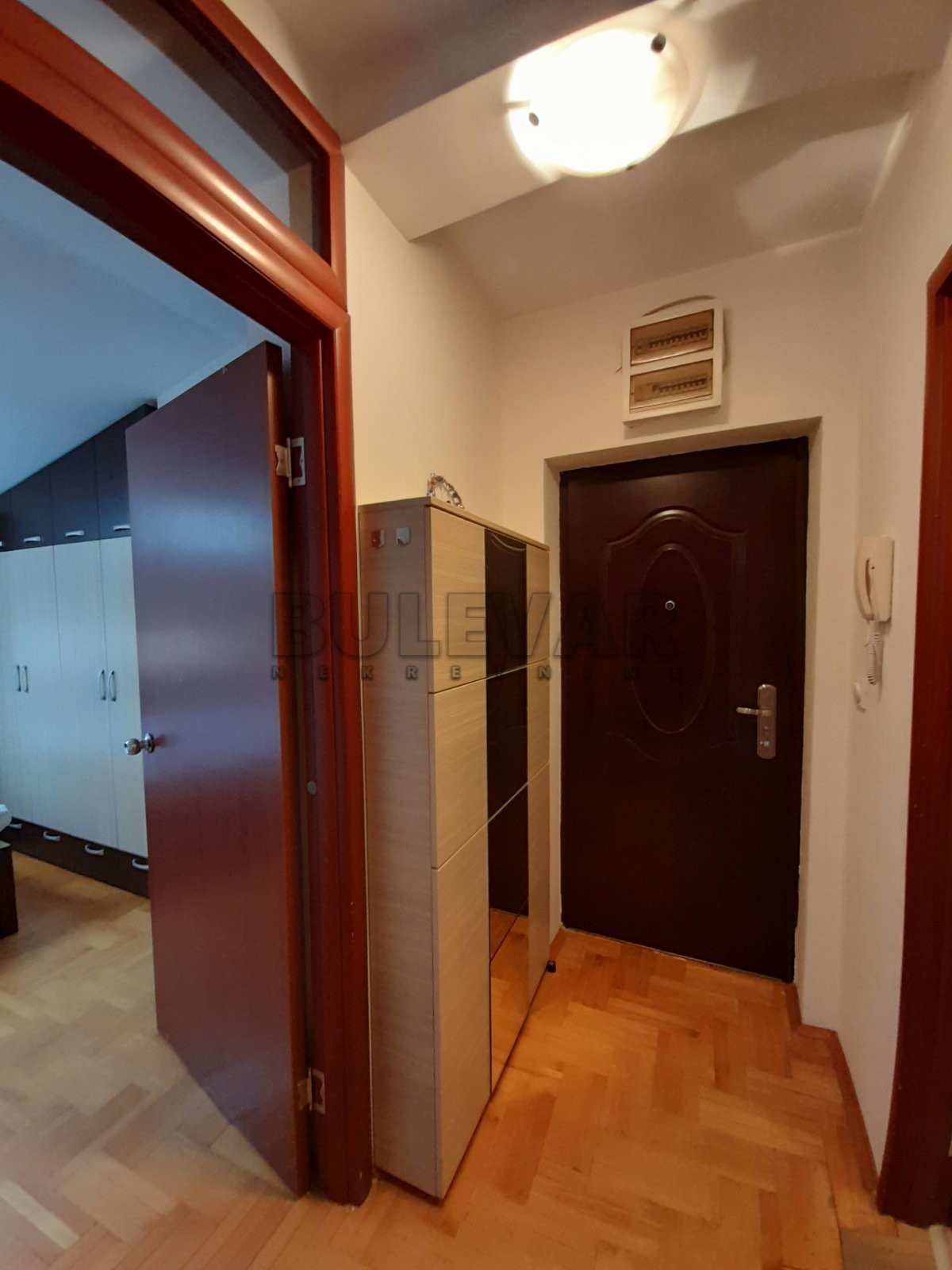 Jednosoban stan, 44 m2, Medijana, Trg kralja Aleksandra Ujedinitelja ID: i-012399 10