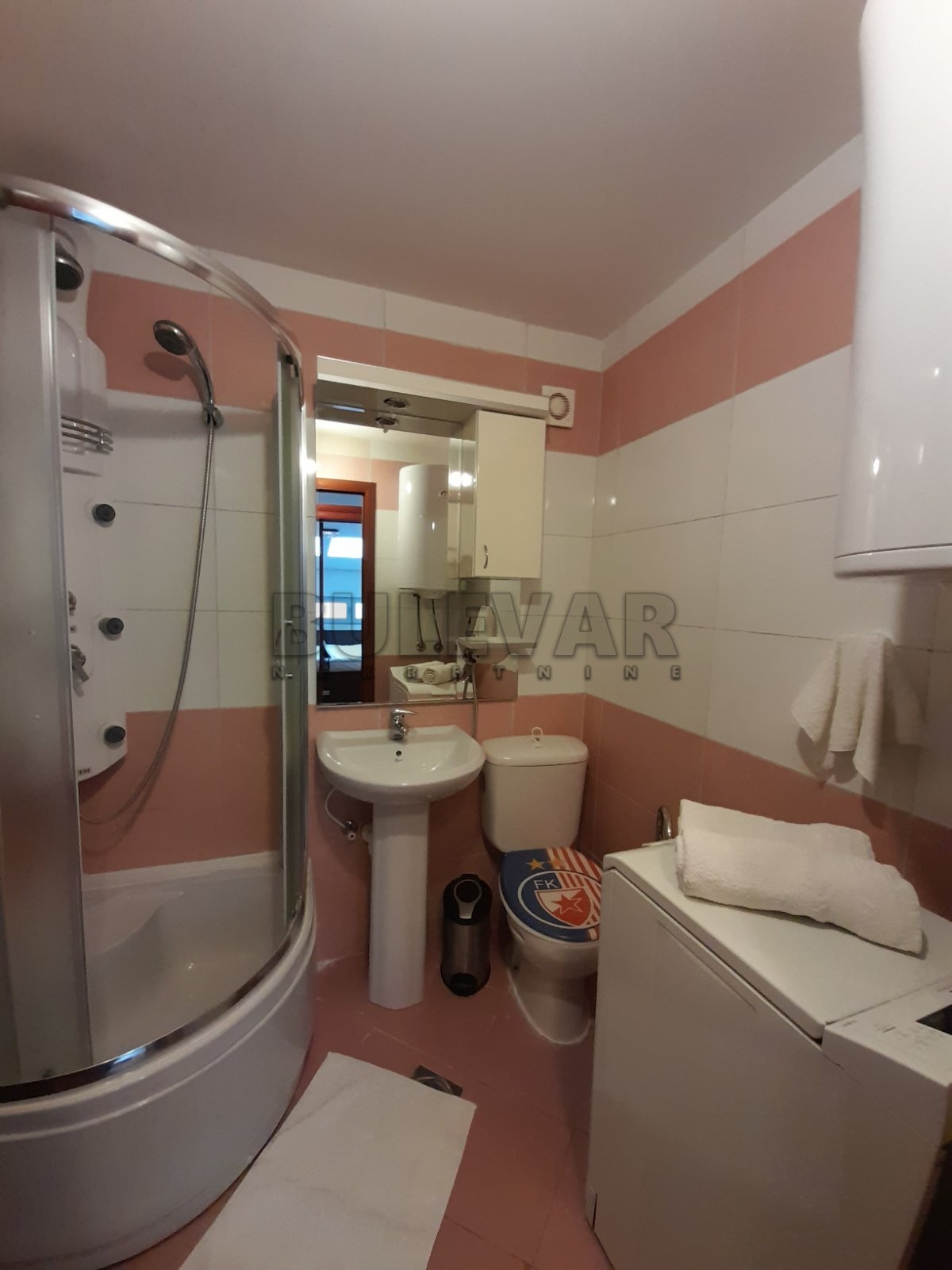 Jednosoban stan, 44 m2, Medijana, Trg kralja Aleksandra Ujedinitelja ID: i-012399 9