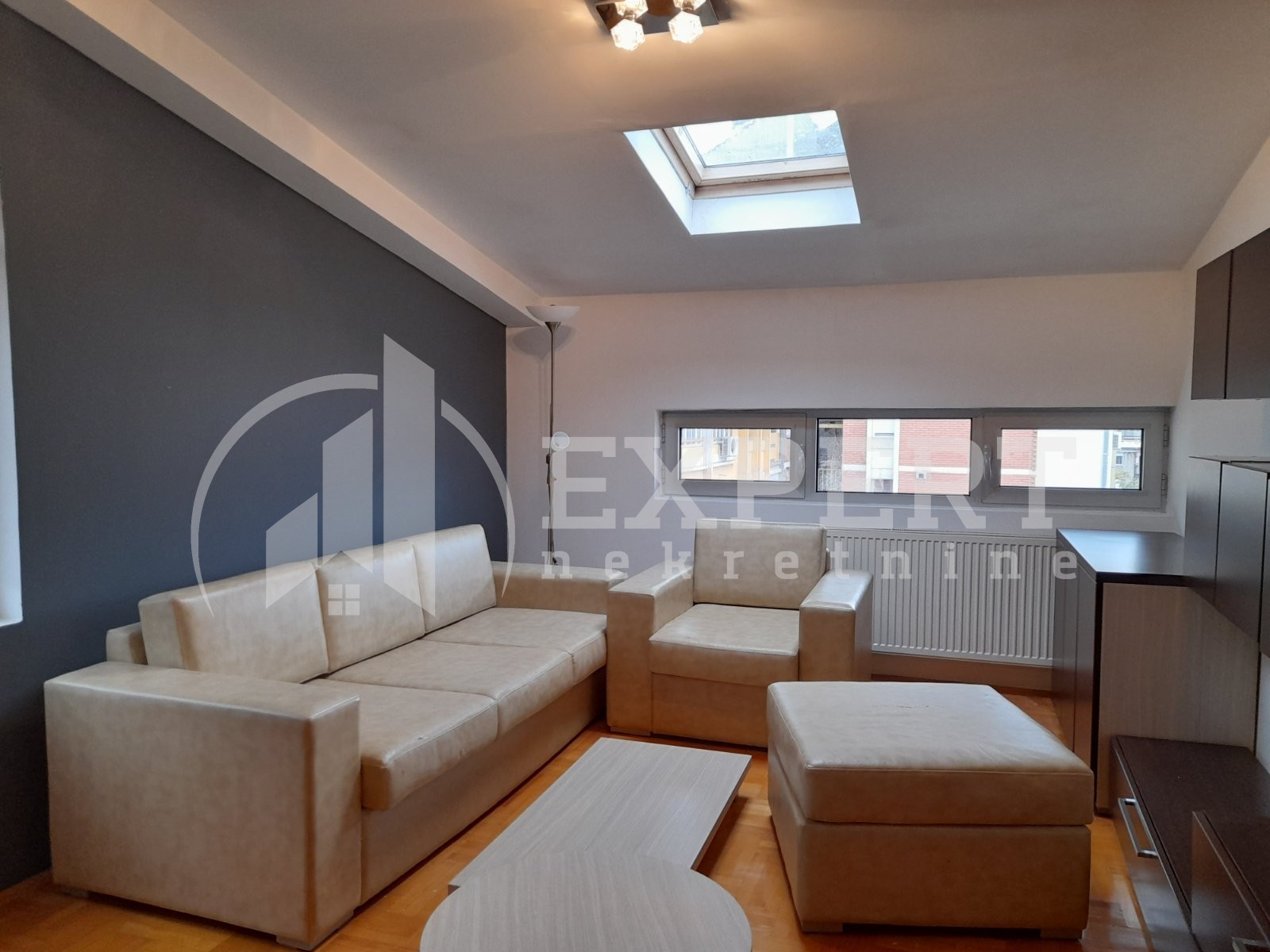 Jednosoban stan, 44 m2, Medijana, Trg kralja Aleksandra Ujedinitelja ID: i-012399 1