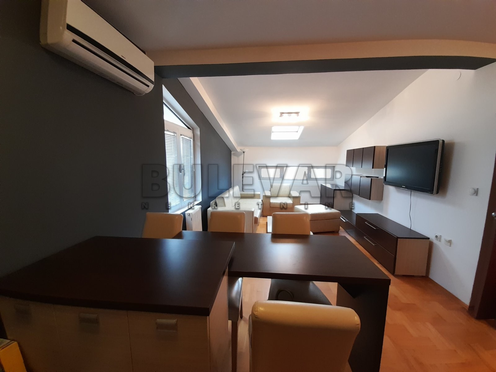 Jednosoban stan, 44 m2, Medijana, Trg kralja Aleksandra Ujedinitelja ID: i-012399 5