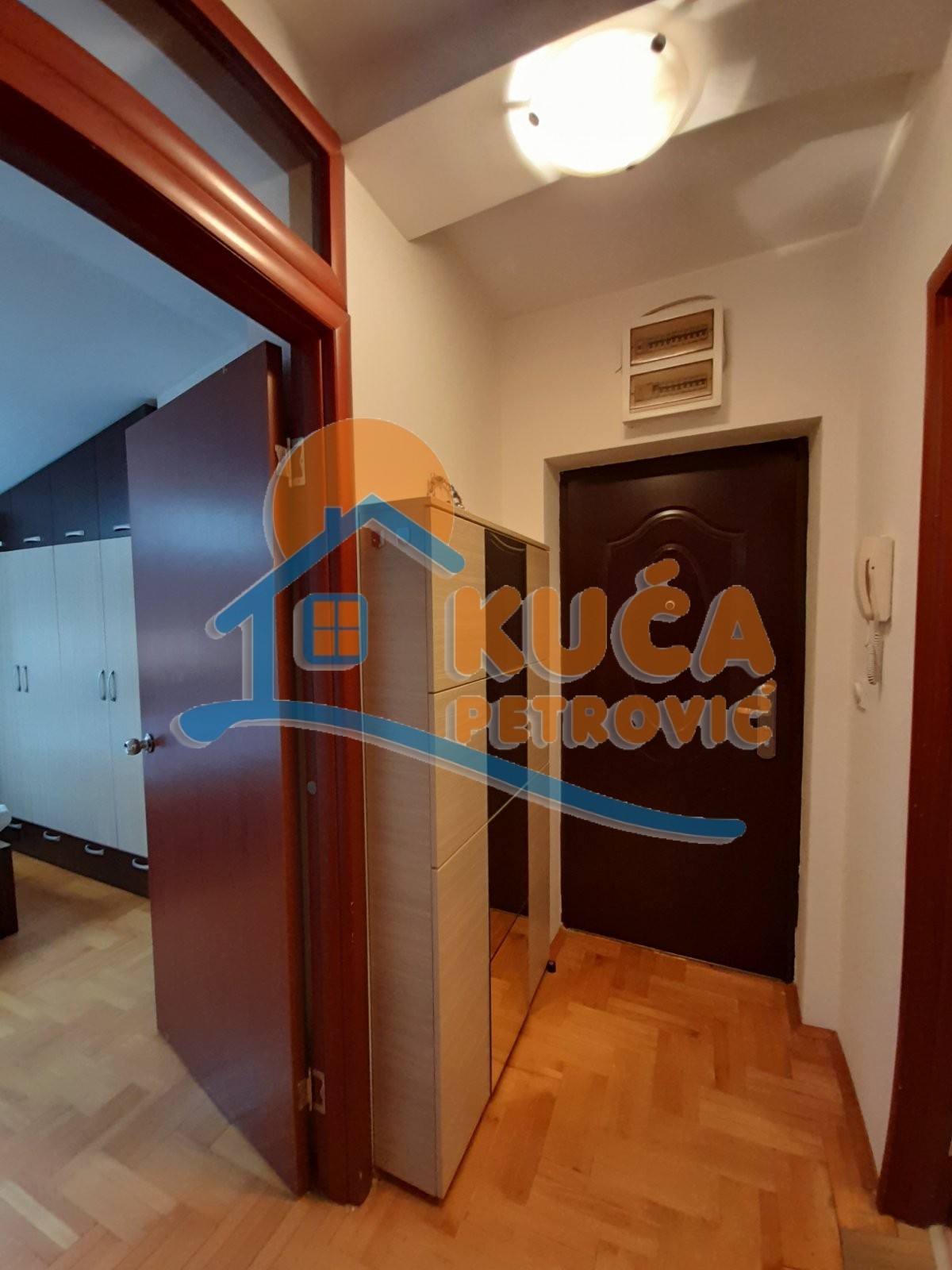 Jednosoban stan, 44 m2, Medijana, Trg kralja Aleksandra Ujedinitelja ID: i-012399 10