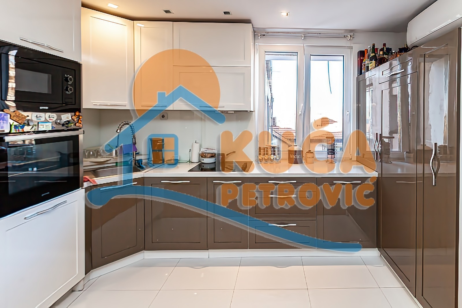 Trosoban stan, 83 m2, Centar, Generala Milojka Lešjanina ID: p-014048 5