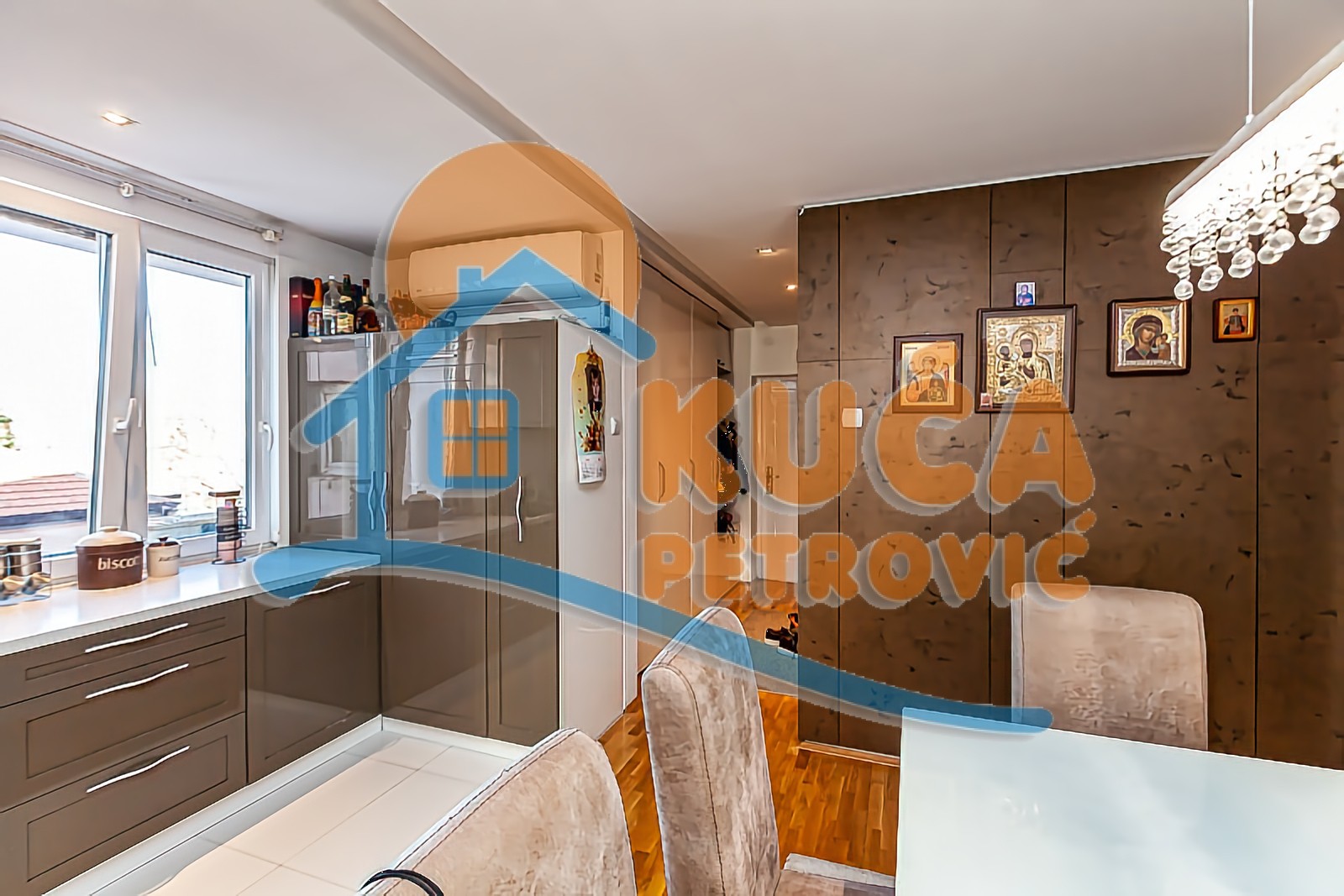 Trosoban stan, 83 m2, Centar, Generala Milojka Lešjanina ID: p-014048 16