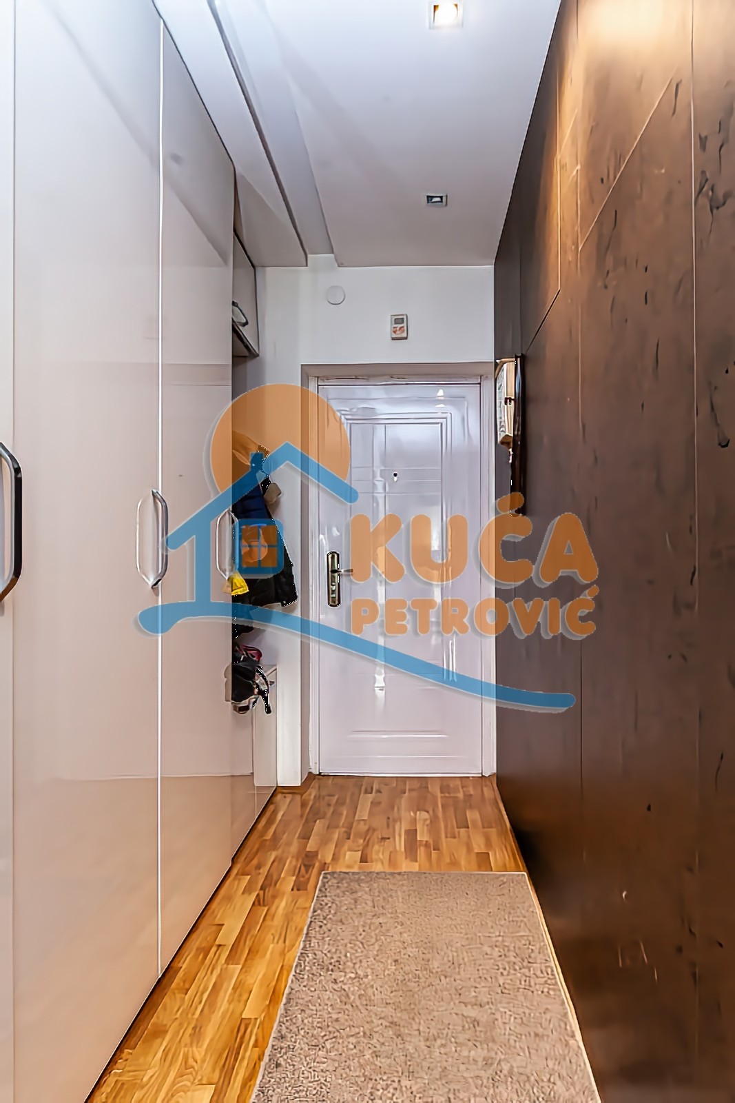 Trosoban stan, 83 m2, Centar, Generala Milojka Lešjanina ID: p-014048 17