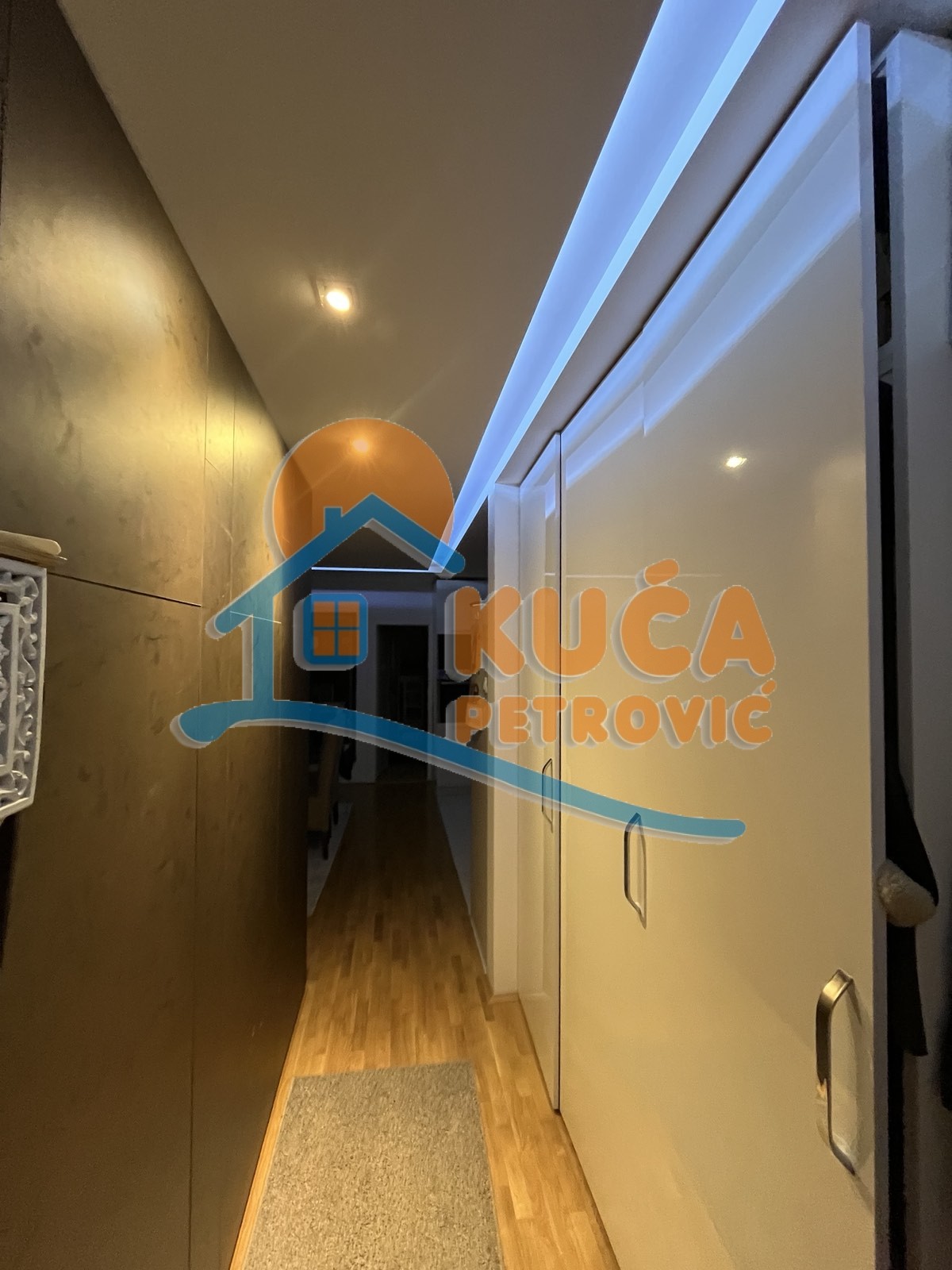 Trosoban stan, 83 m2, Centar, Generala Milojka Lešjanina ID: p-014048 21