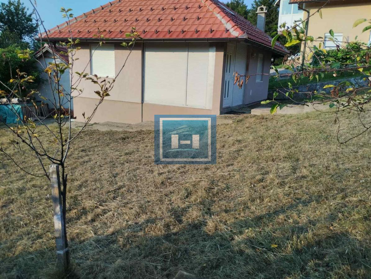 Vikendica u srcu prirode – idealan kutak za beg od svakodnevice! 5