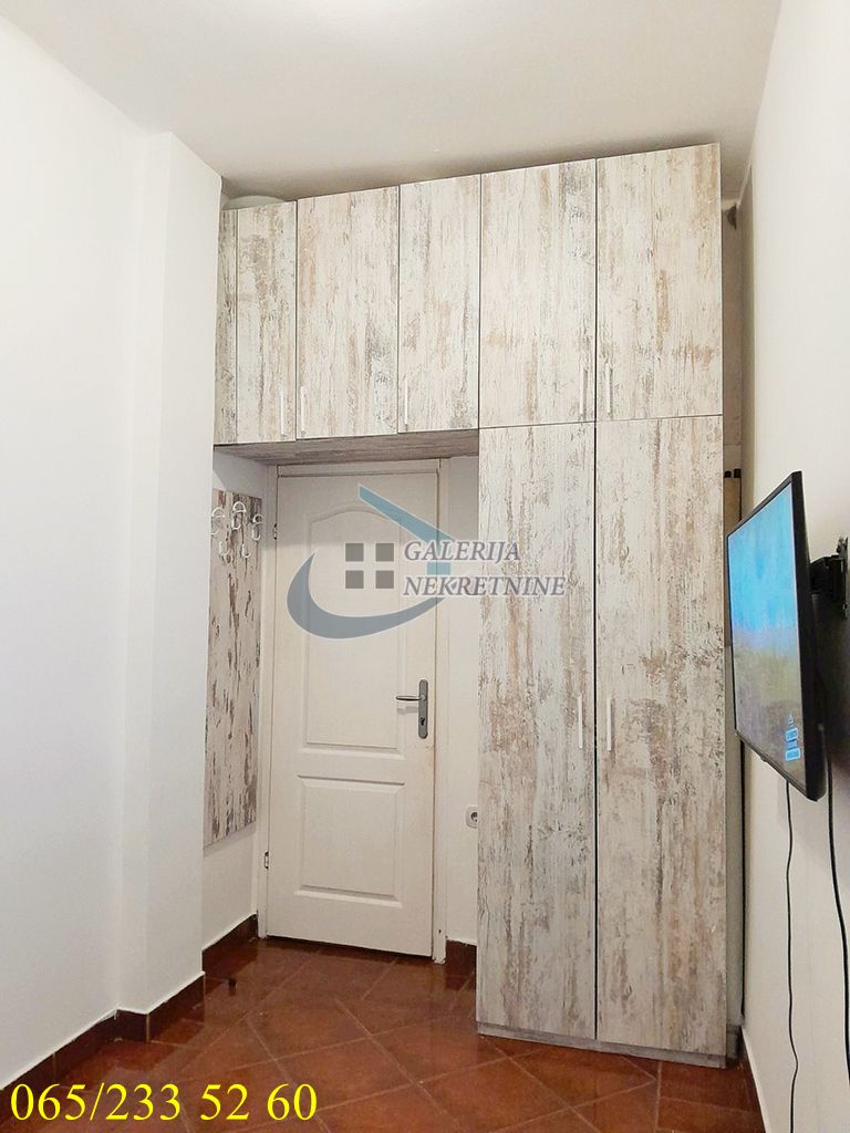 Stari Grad  Skupština   Kosovska 45m2 4