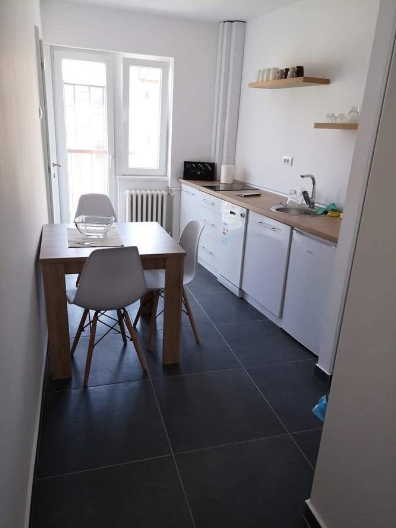 Stan,NOVI SAD,CENTAR,kv: 36, € 320, ID: 9101834 4