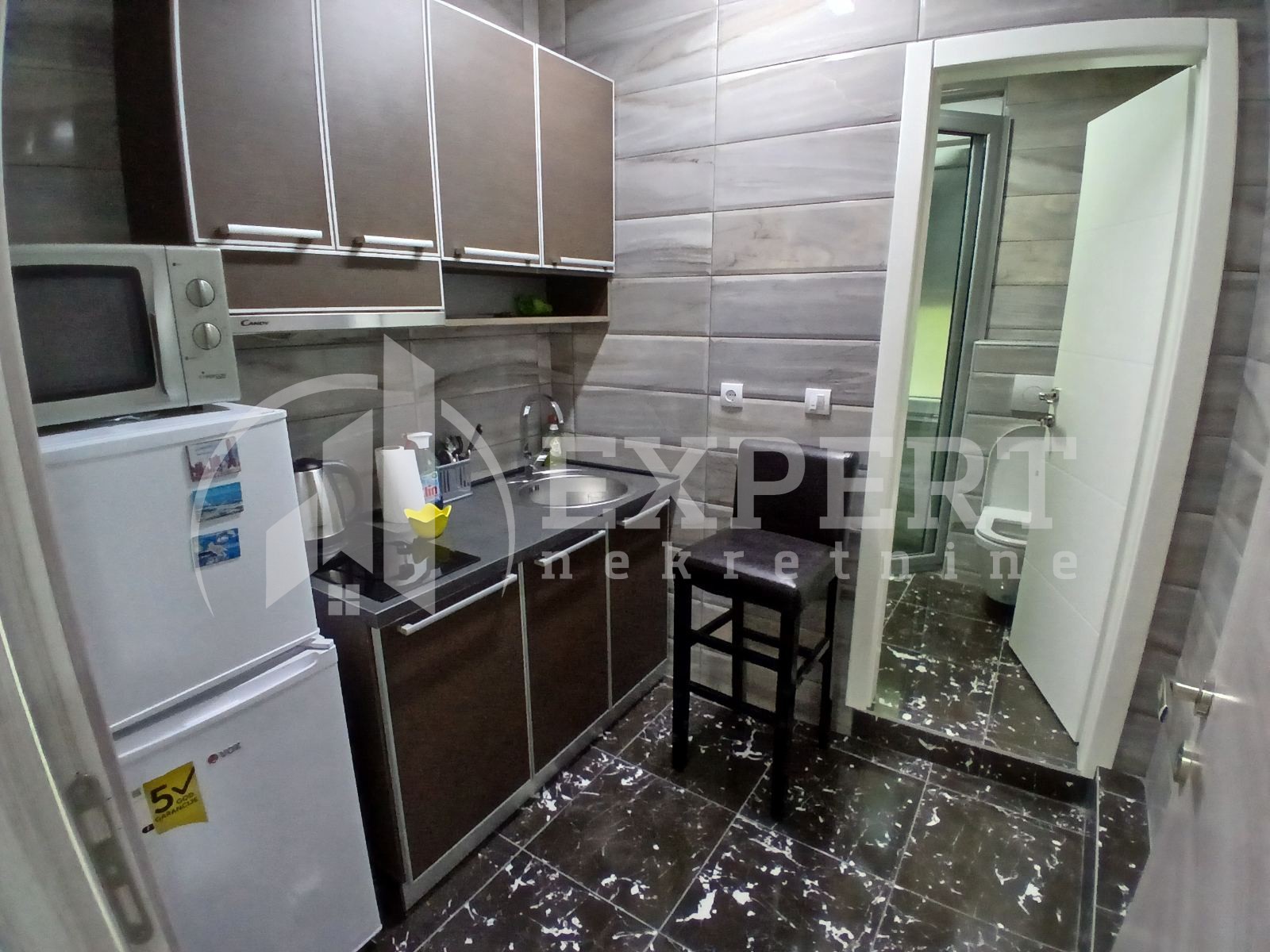 Trosoban stan, 95 m2, Centar, Milentijeva ID: i-014064 13