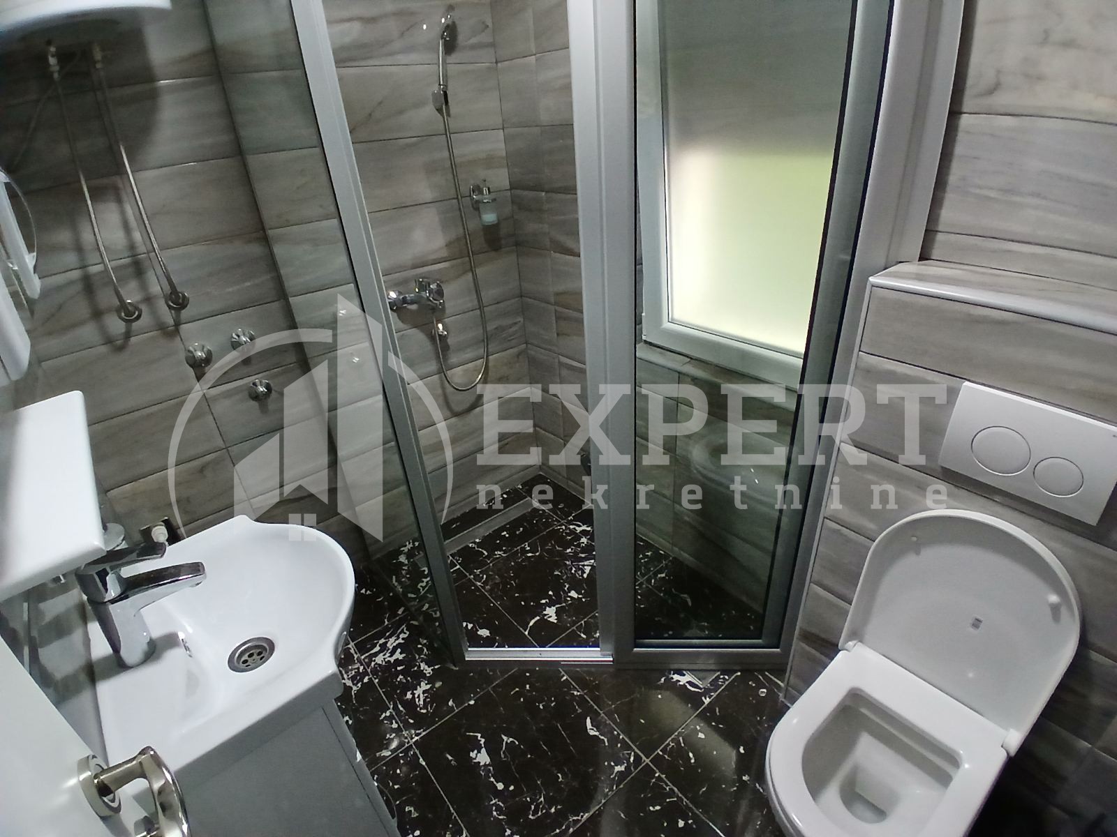 Trosoban stan, 95 m2, Centar, Milentijeva ID: i-014064 14