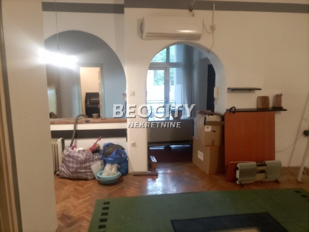 Dvosoban stan, 70 m2, Slavija, Makenzijeva ID: 118828 1