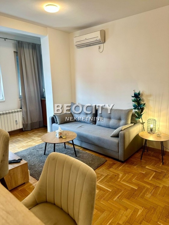 Trosoban stan, 65 m2, Blok 61, Jurija Gagarina ID: 19205 1