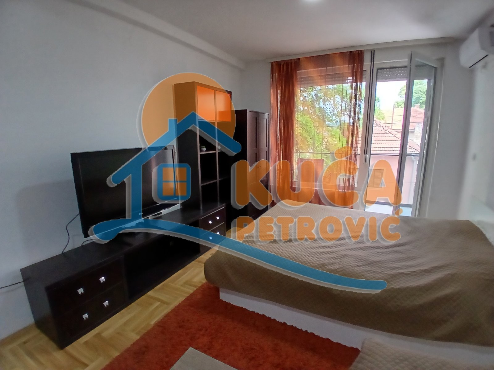 Trosoban stan, 95 m2, Centar, Milentijeva ID: i-014064 3