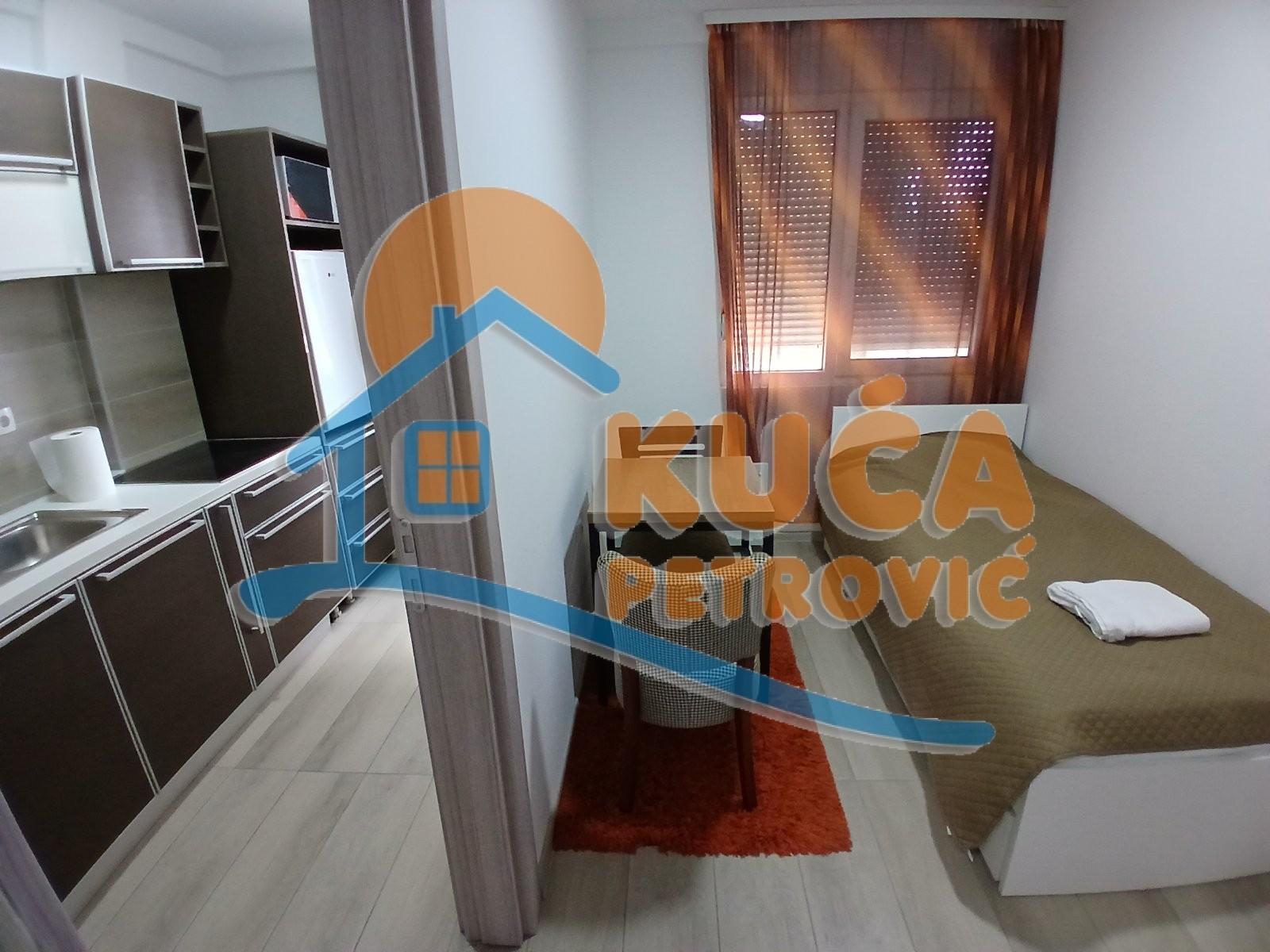 Trosoban stan, 95 m2, Centar, Milentijeva ID: i-014064 5