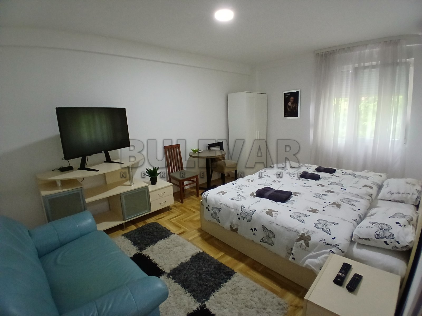 Trosoban stan, 95 m2, Centar, Milentijeva ID: i-014064 9