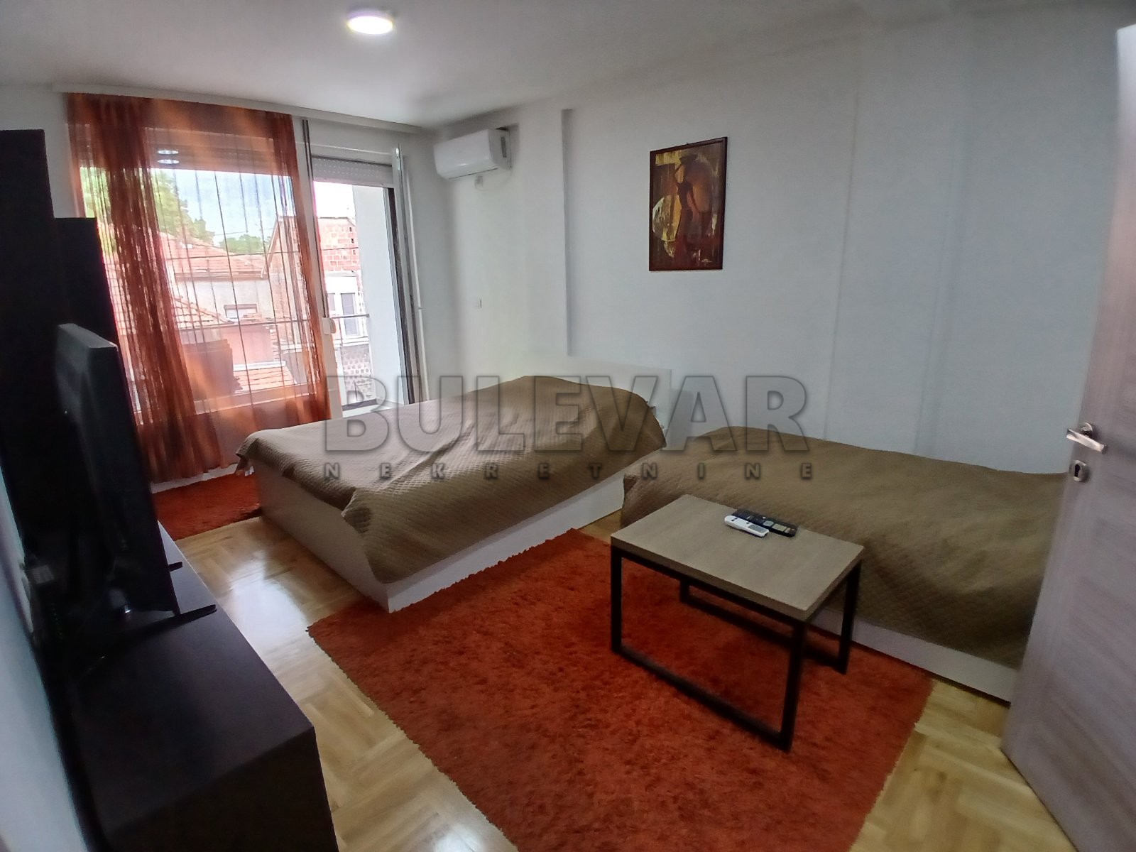 Trosoban stan, 95 m2, Centar, Milentijeva ID: i-014064 1