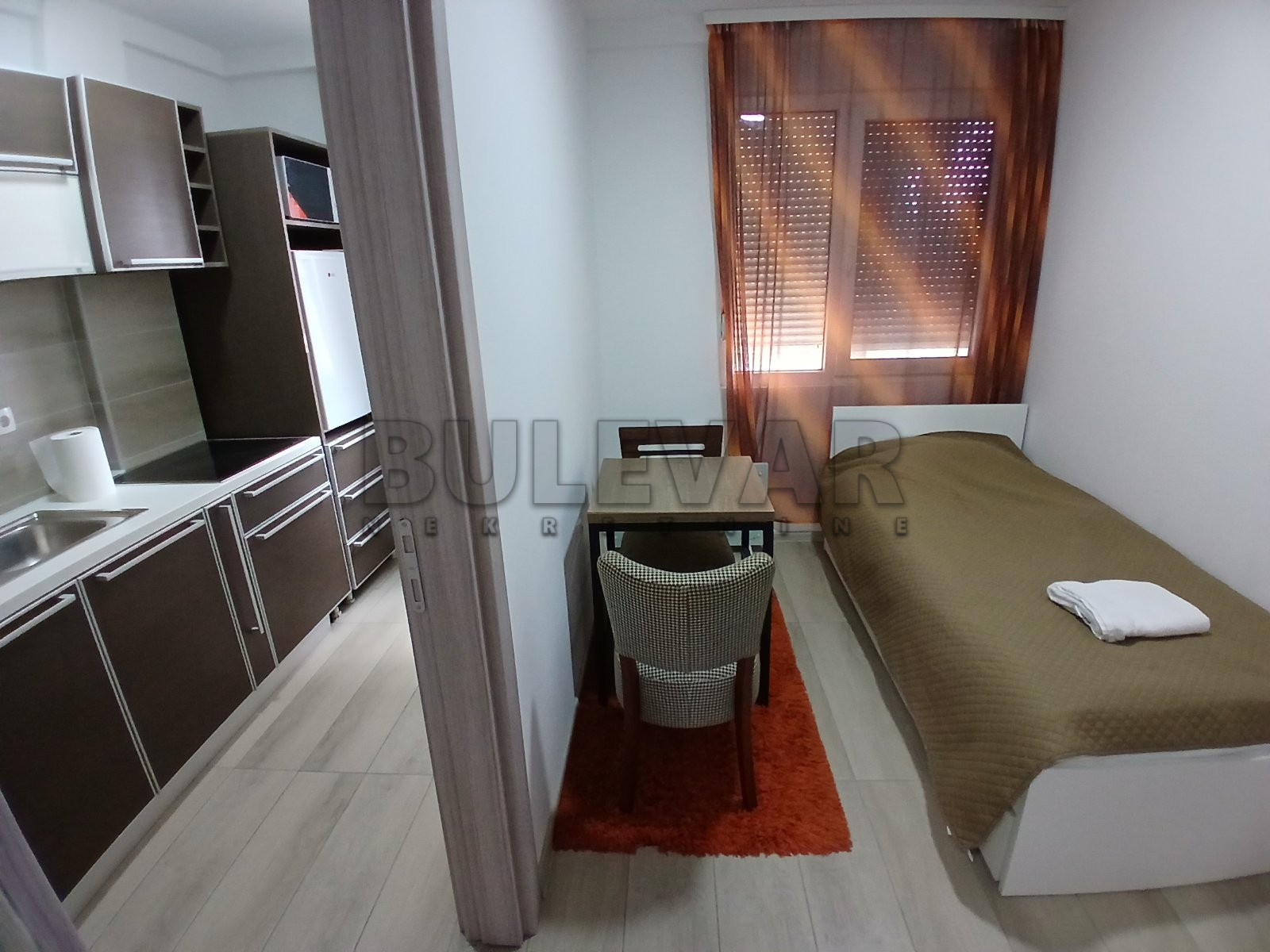 Trosoban stan, 95 m2, Centar, Milentijeva ID: i-014064 5