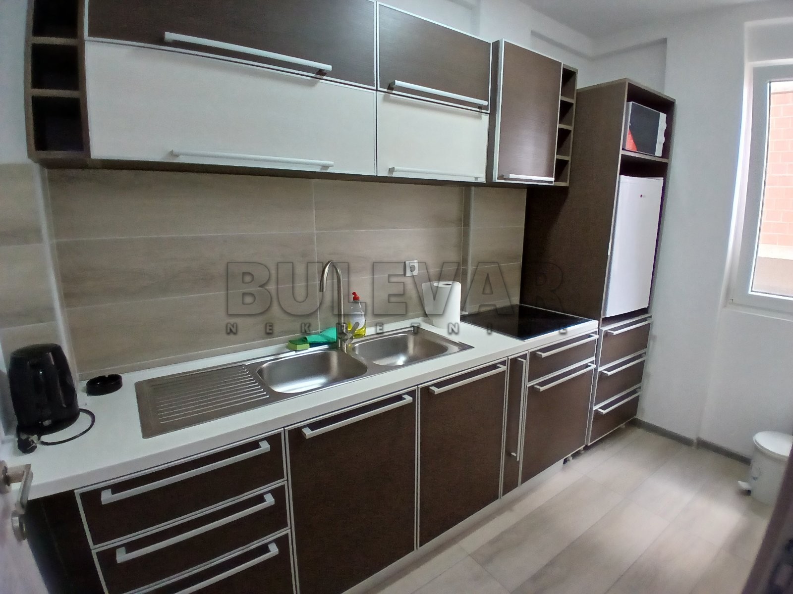 Trosoban stan, 95 m2, Centar, Milentijeva ID: i-014064 6