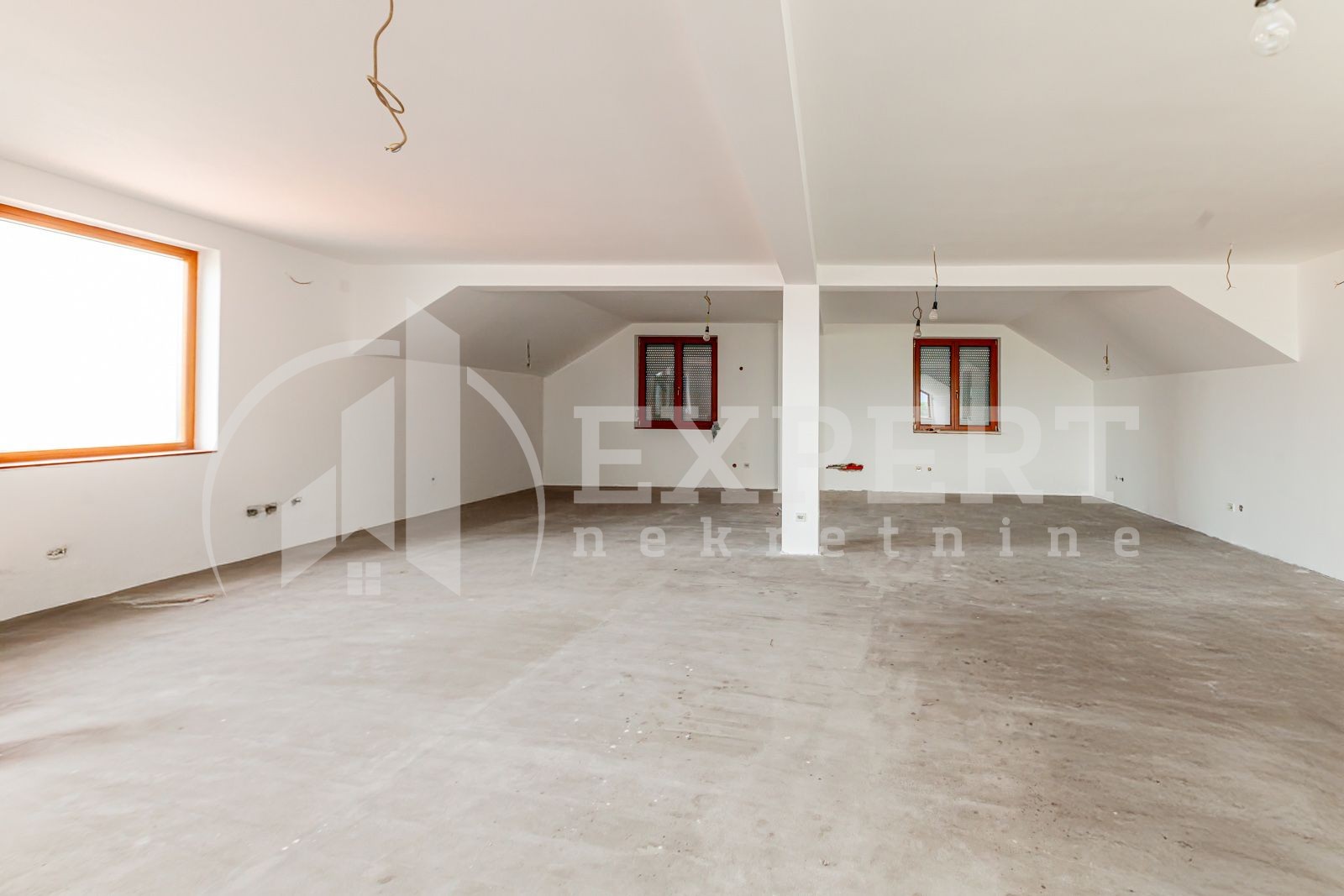 Lokal, 650 m2, Crveni krst, Pribojska ID: i-014073 14