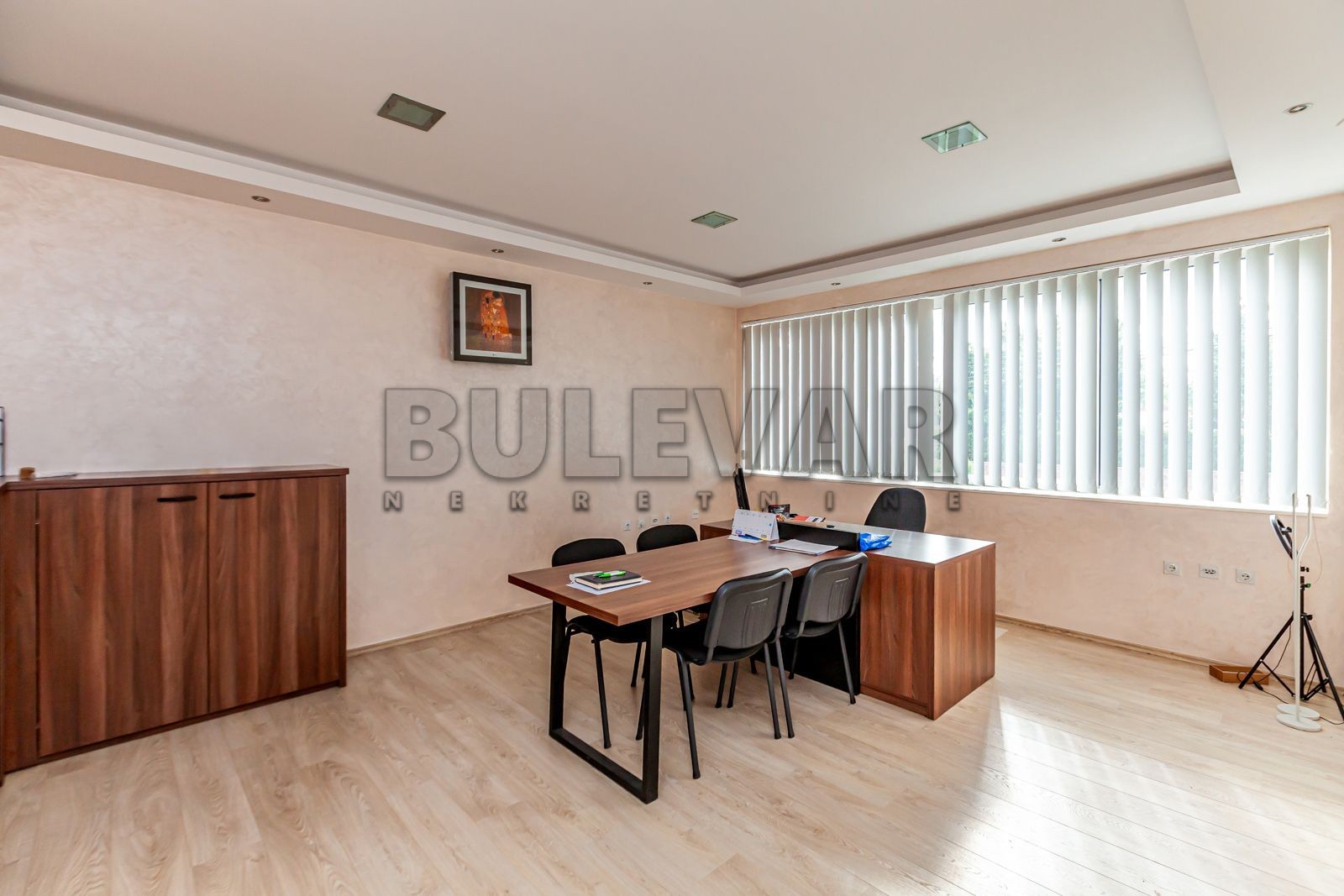 Lokal, 650 m2, Crveni krst, Pribojska ID: i-014073 11