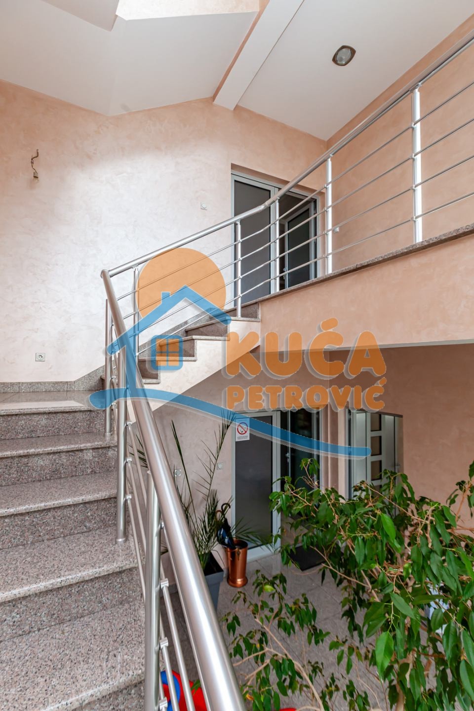 Lokal, 650 m2, Crveni krst, Pribojska ID: i-014073 12