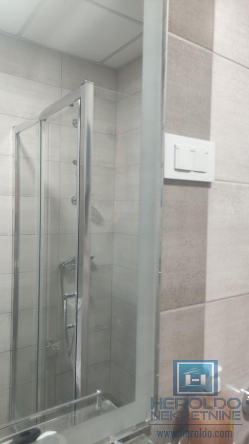 Jednoiposoban stan u K Kompleksu sa pogledom na Akva Park 16