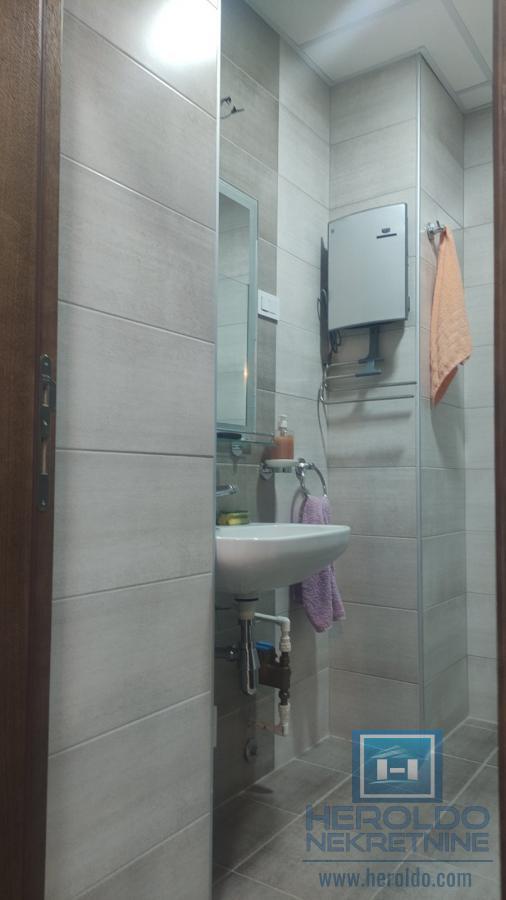 Jednoiposoban stan u K Kompleksu sa pogledom na Akva Park 5